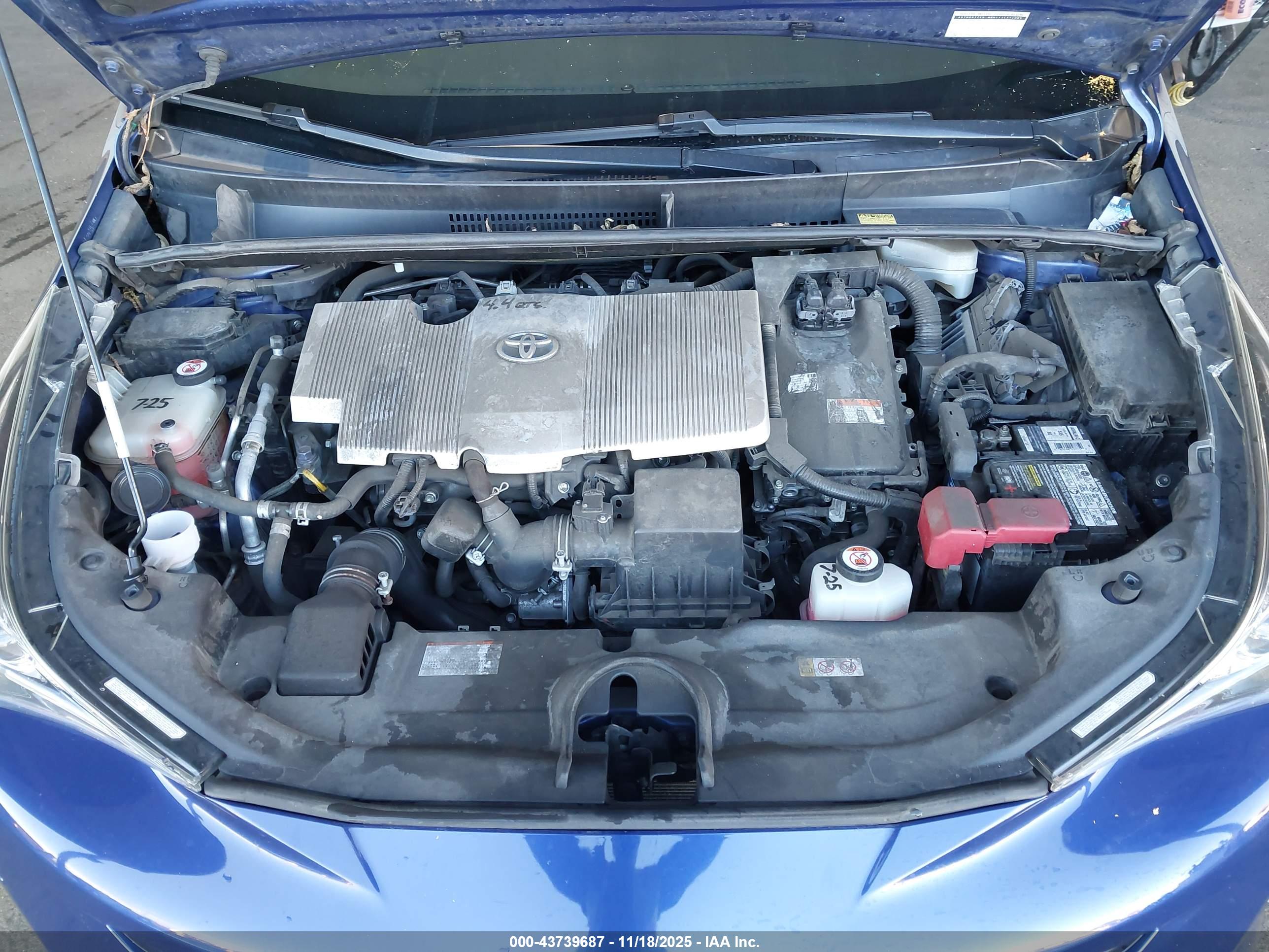 TOYOTA PRIUS image 10