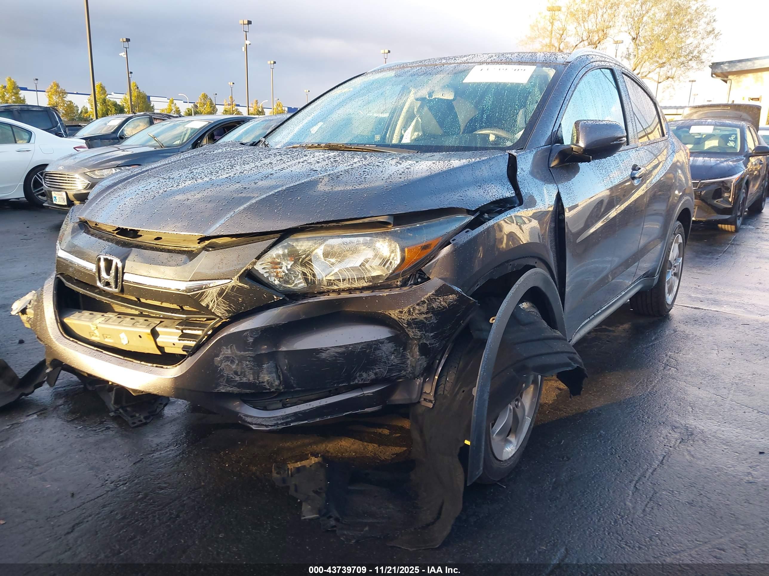 HONDA HR-V image 2
