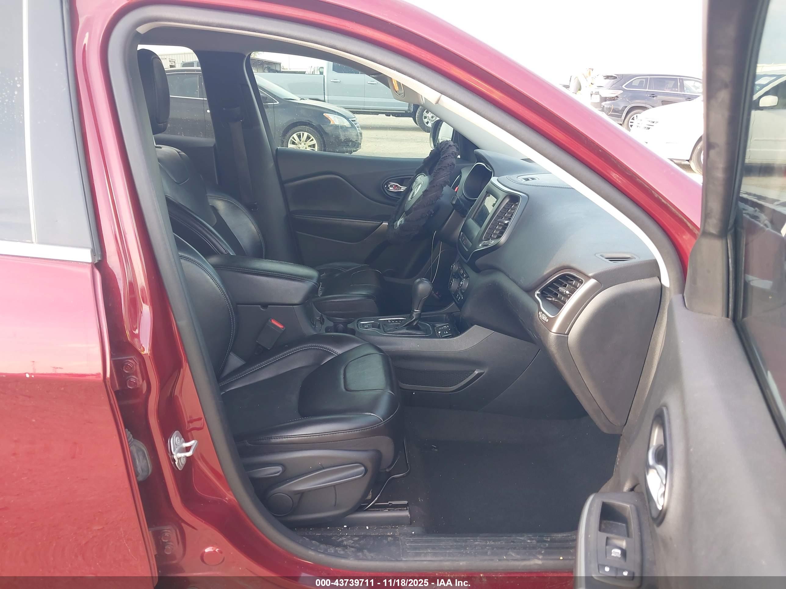 JEEP CHEROKEE image 5