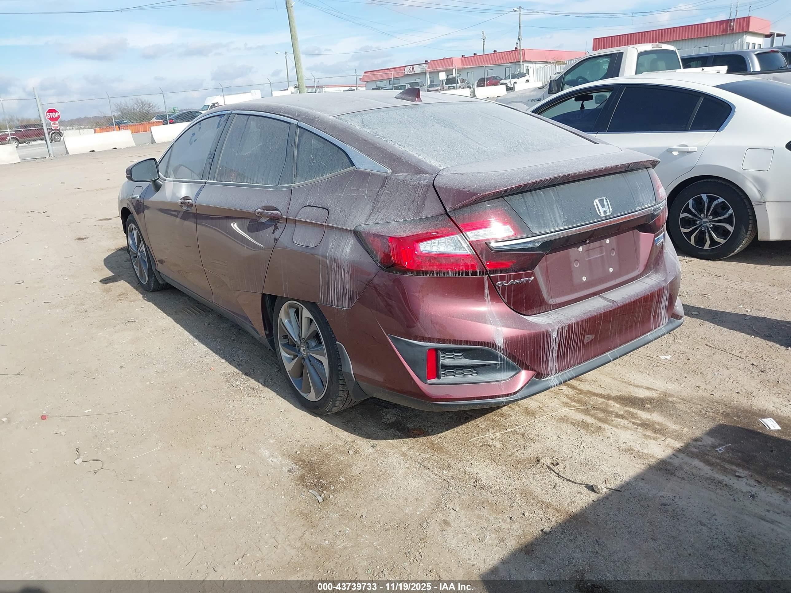 HONDA CLARITY image 3