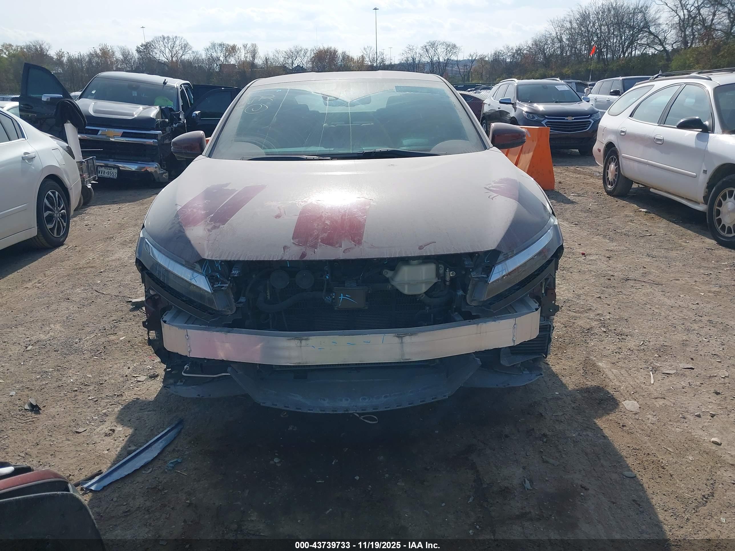 HONDA CLARITY image 6