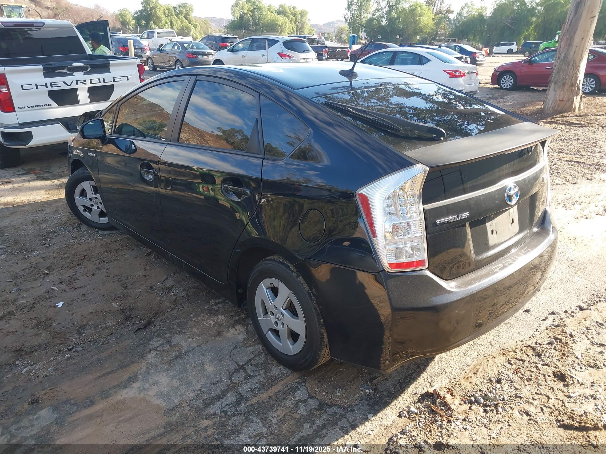 TOYOTA PRIUS image 3