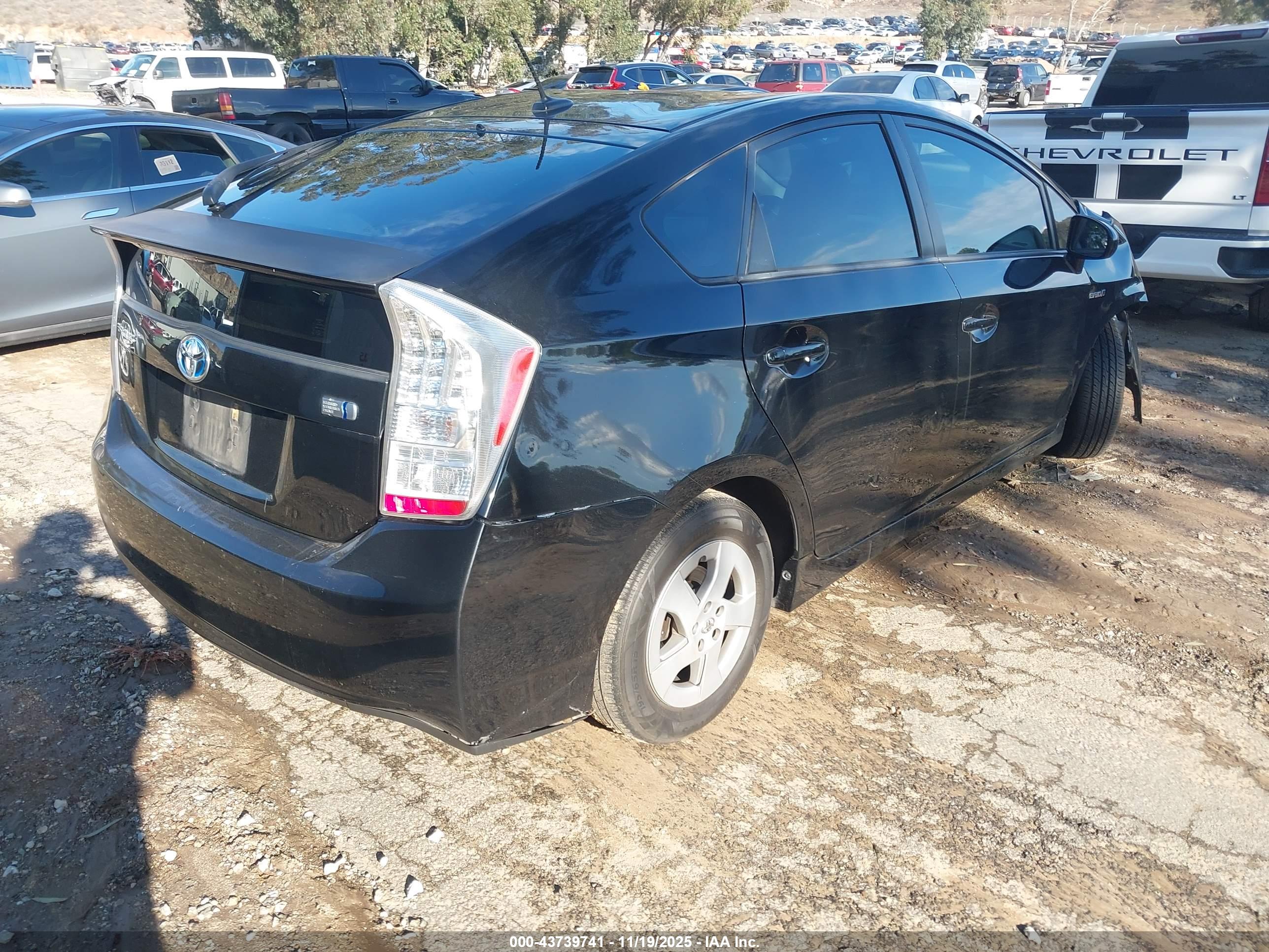 TOYOTA PRIUS image 4