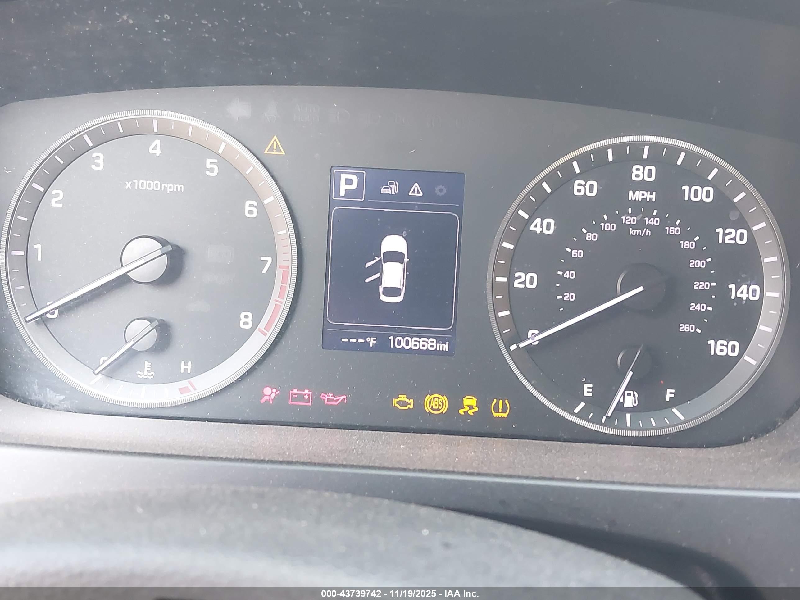 HYUNDAI SONATA image 7