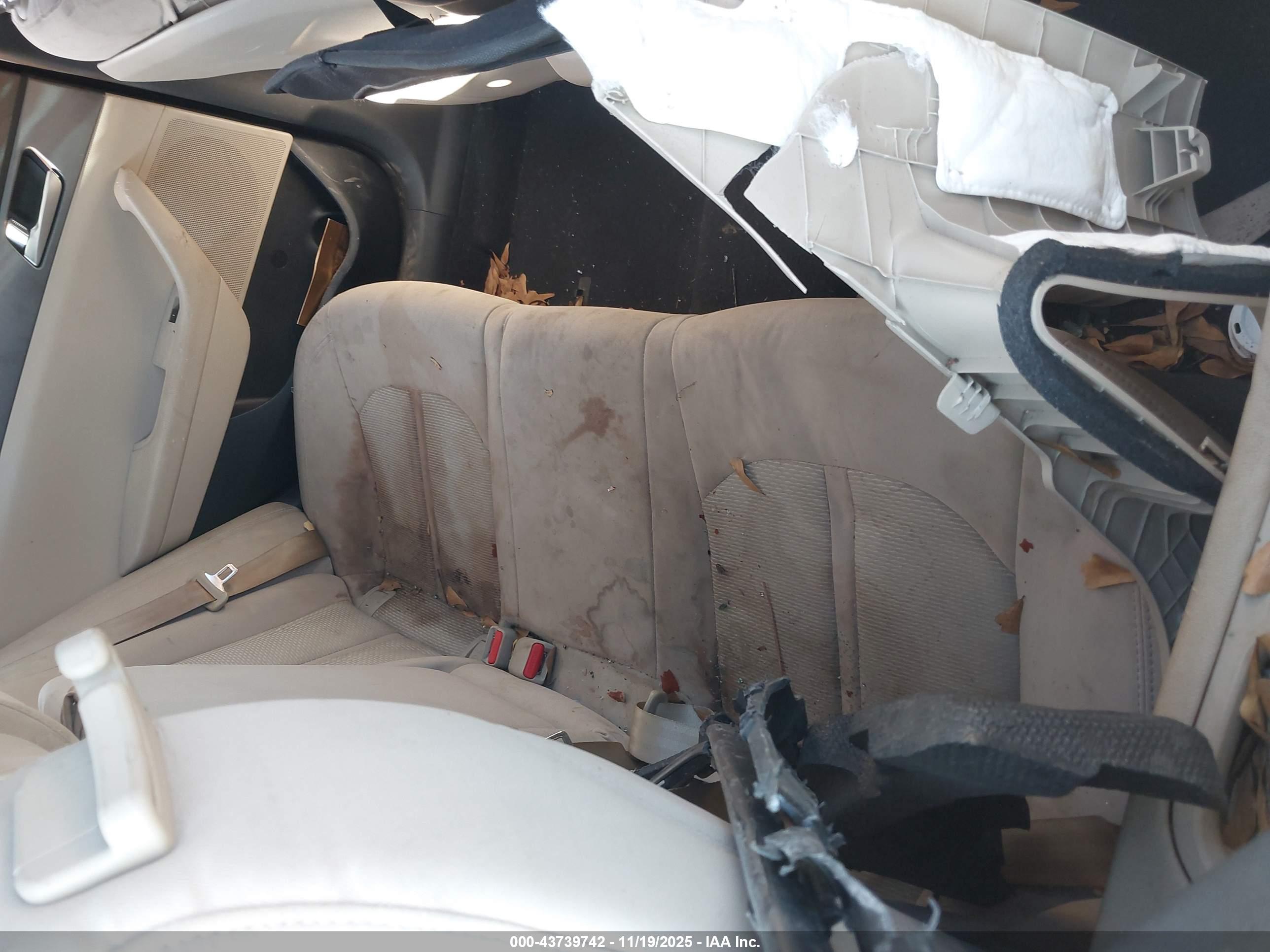 HYUNDAI SONATA image 8