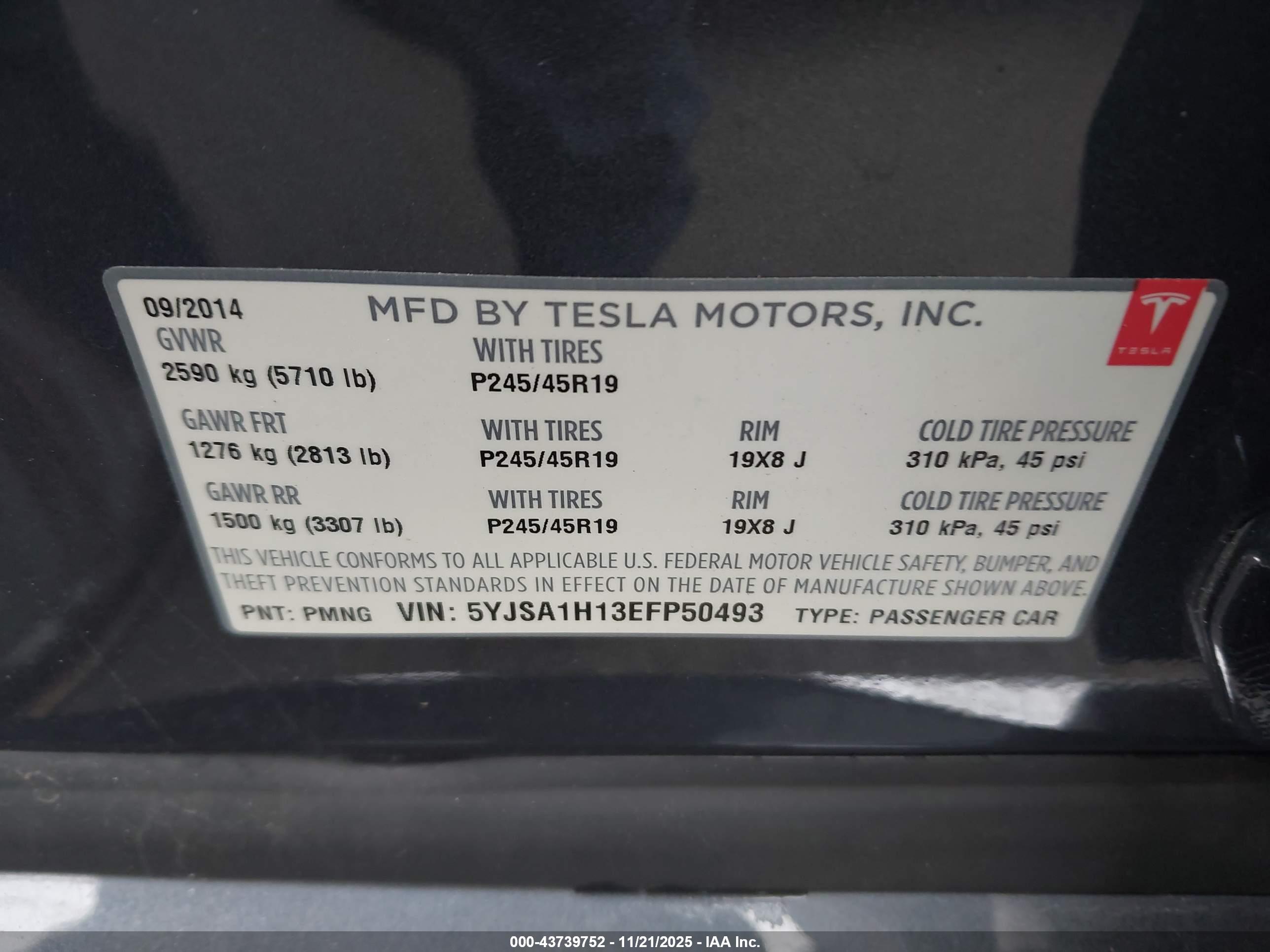 TESLA MODEL image 9