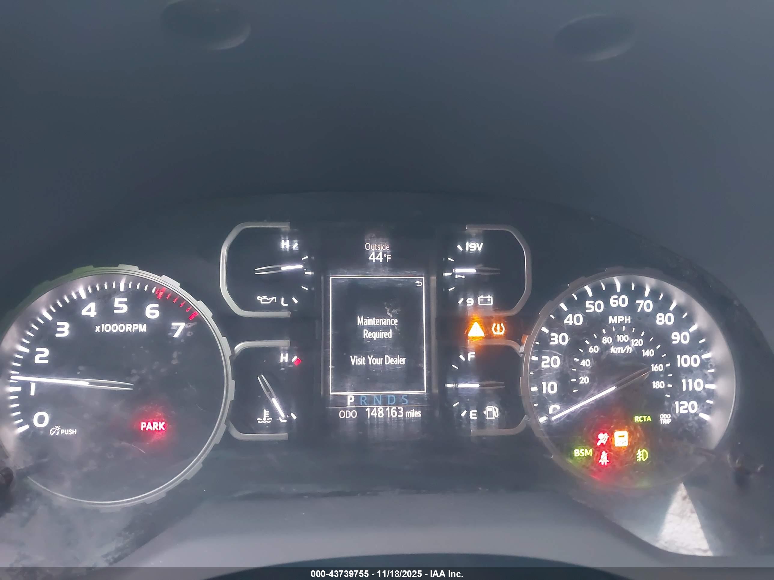 TOYOTA TUNDRA image 7