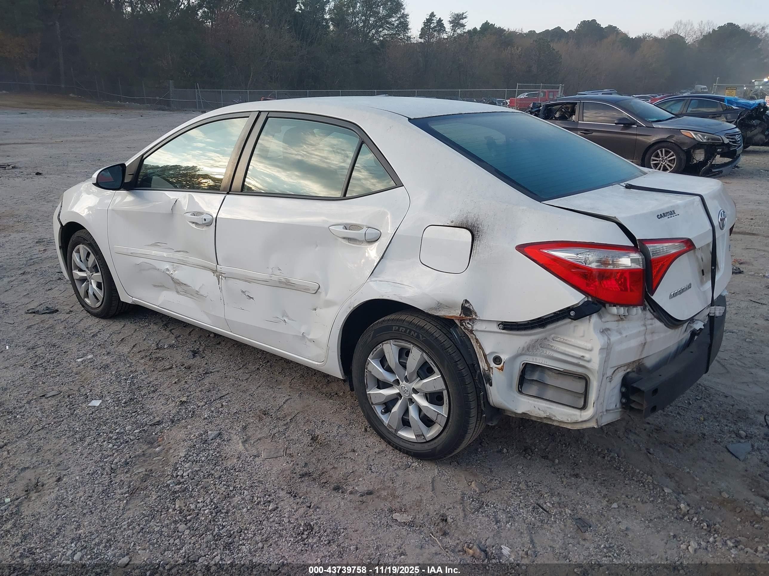 TOYOTA COROLLA image 3