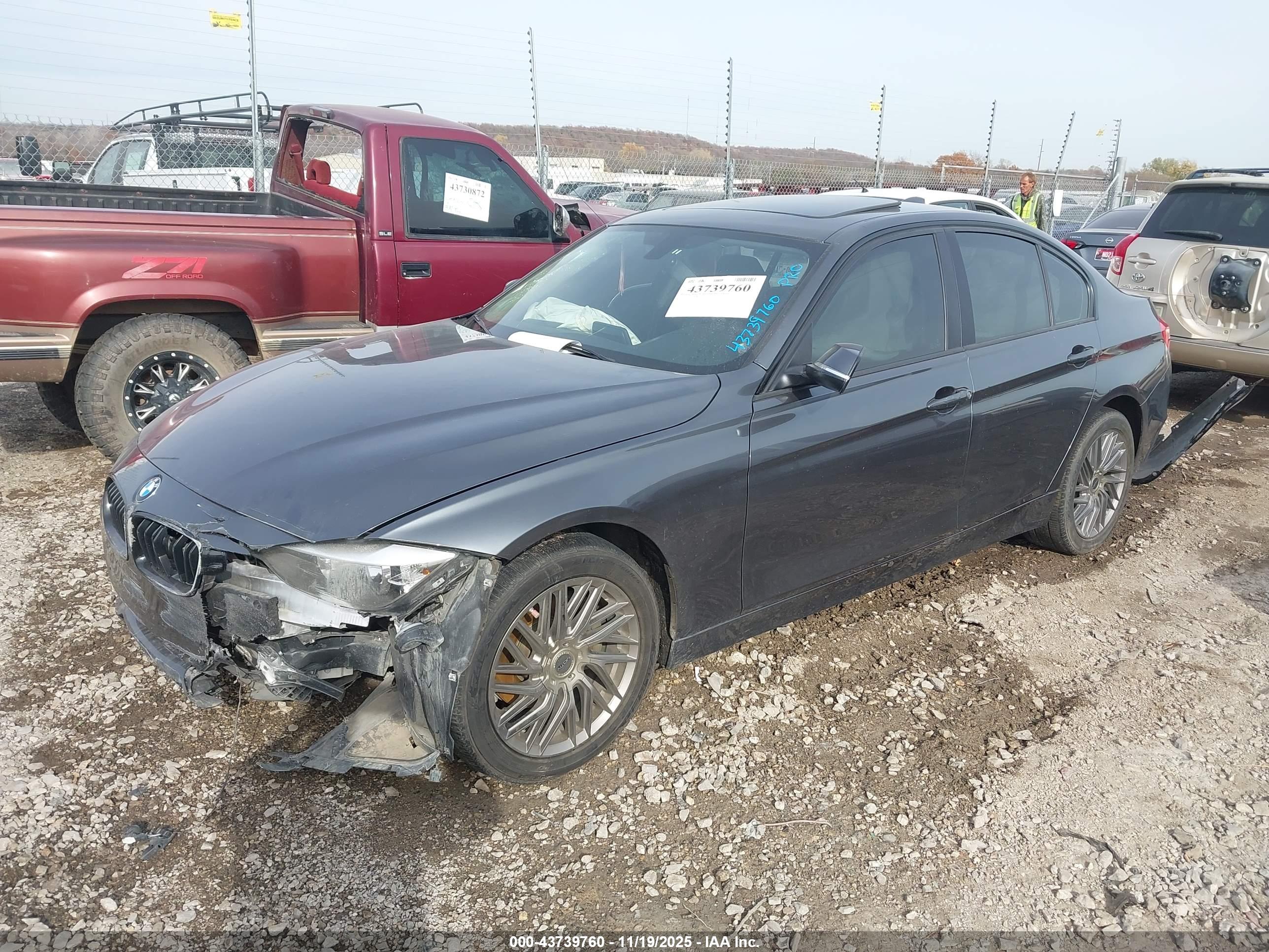 BMW 328I image 2