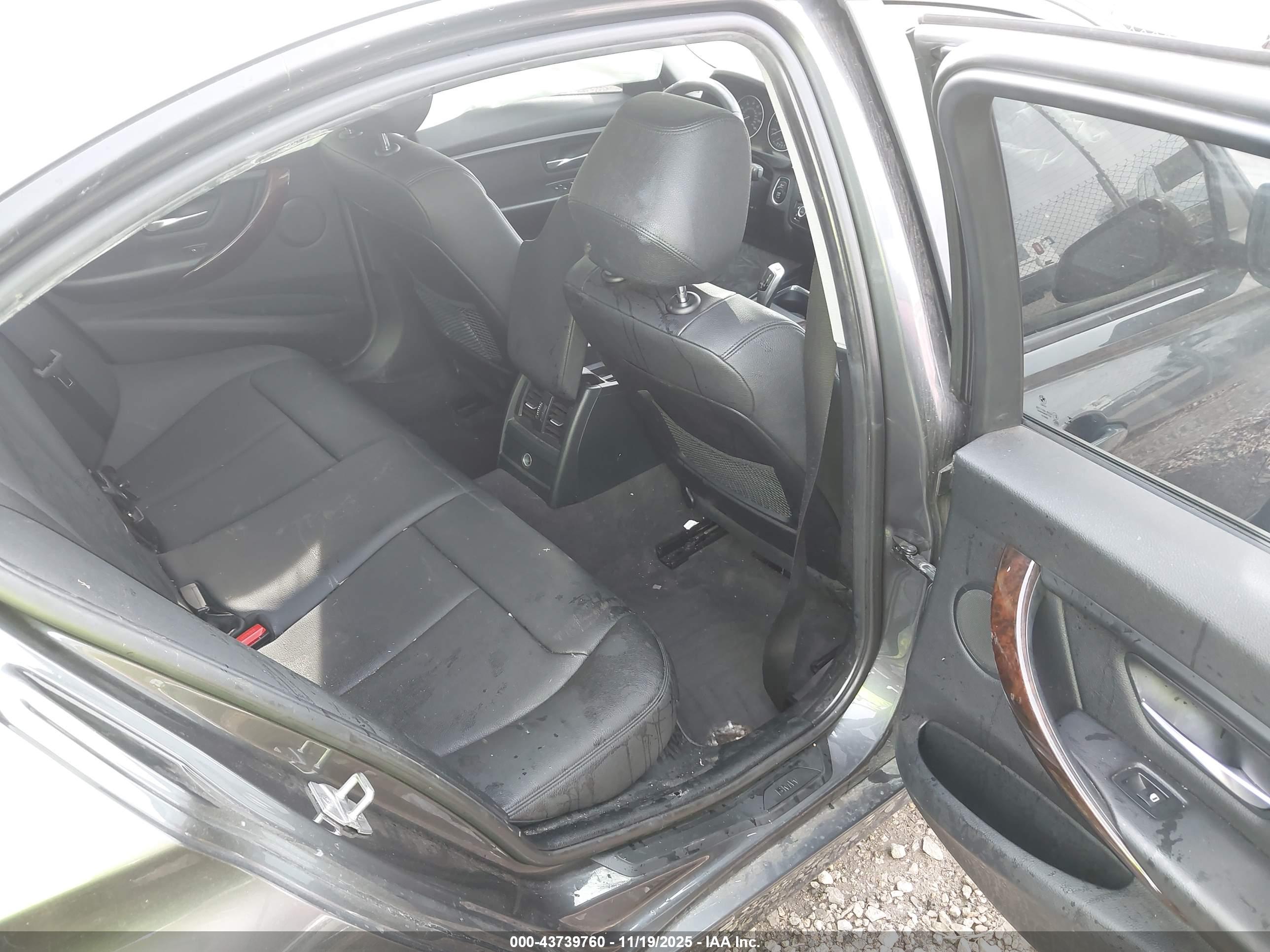 BMW 328I image 8