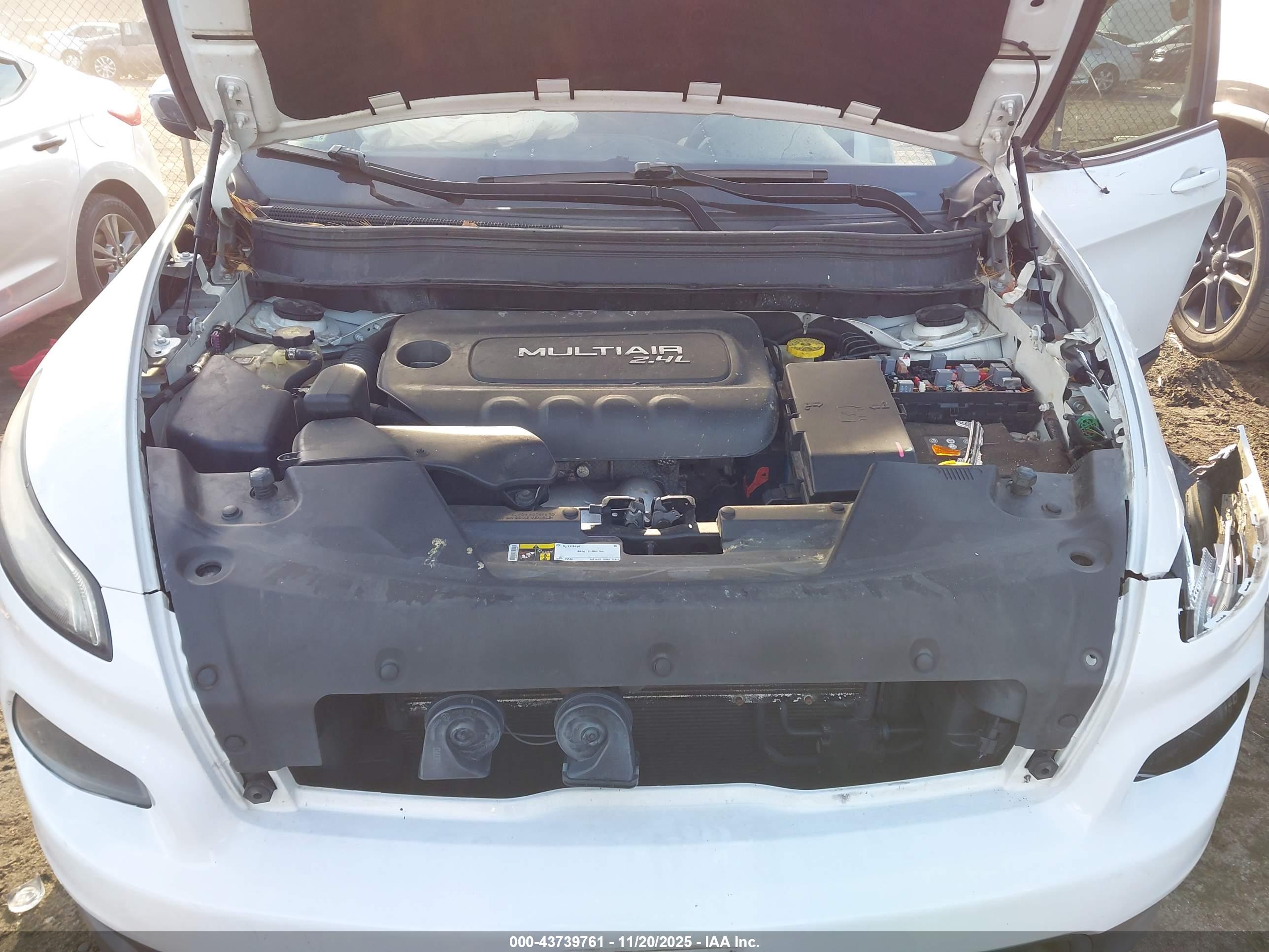 JEEP CHEROKEE image 10