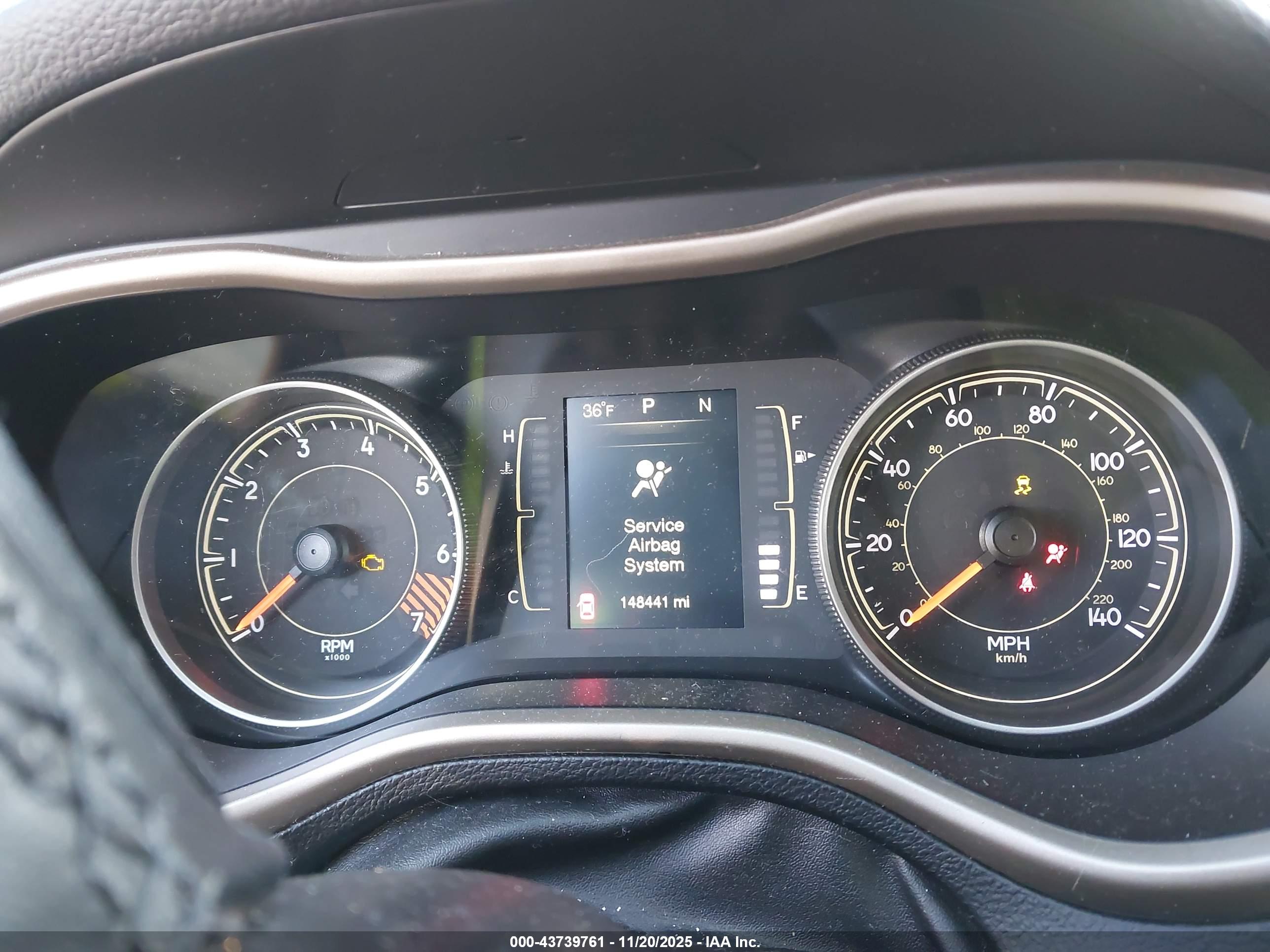 JEEP CHEROKEE image 7