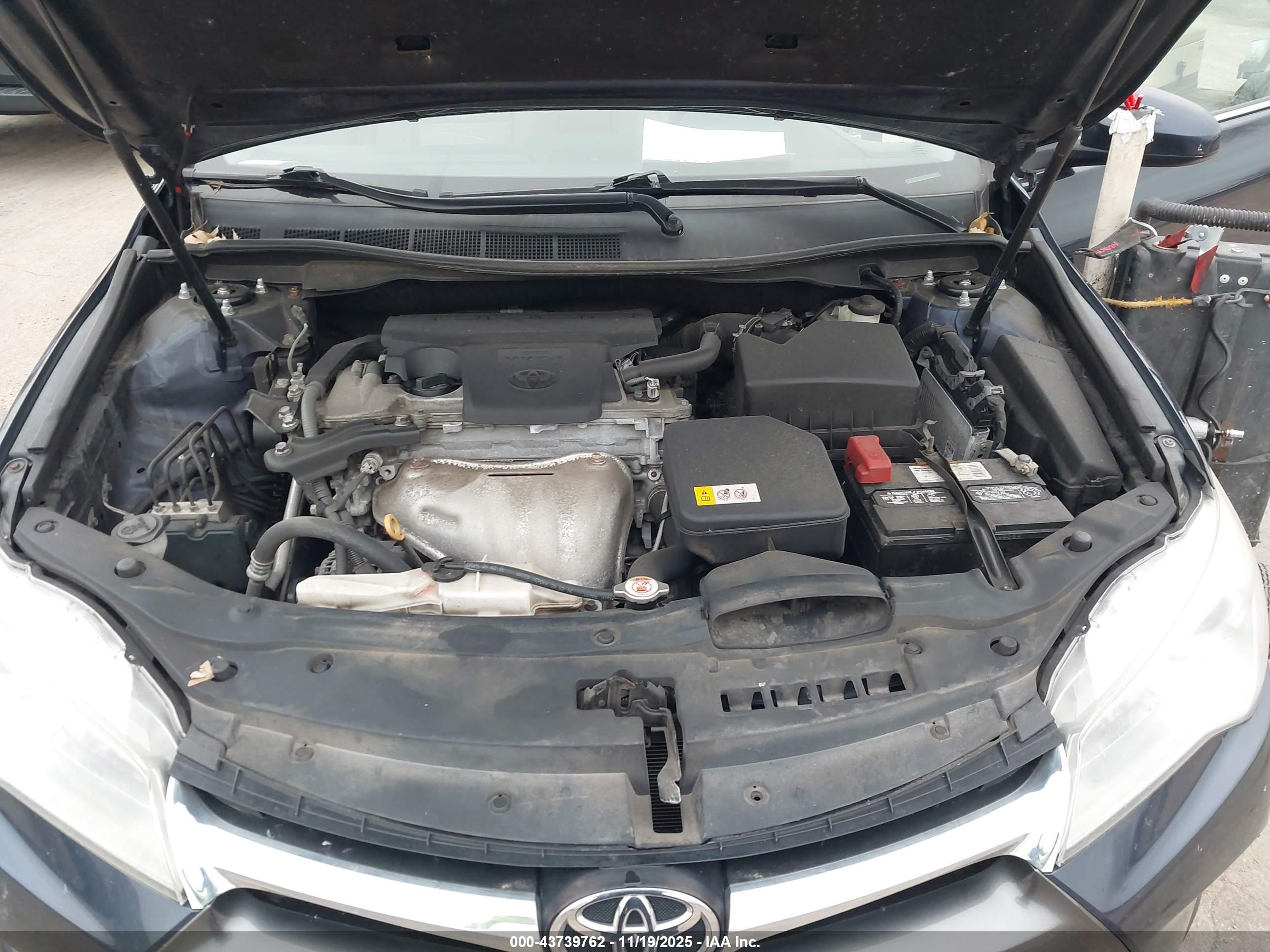 TOYOTA CAMRY image 10