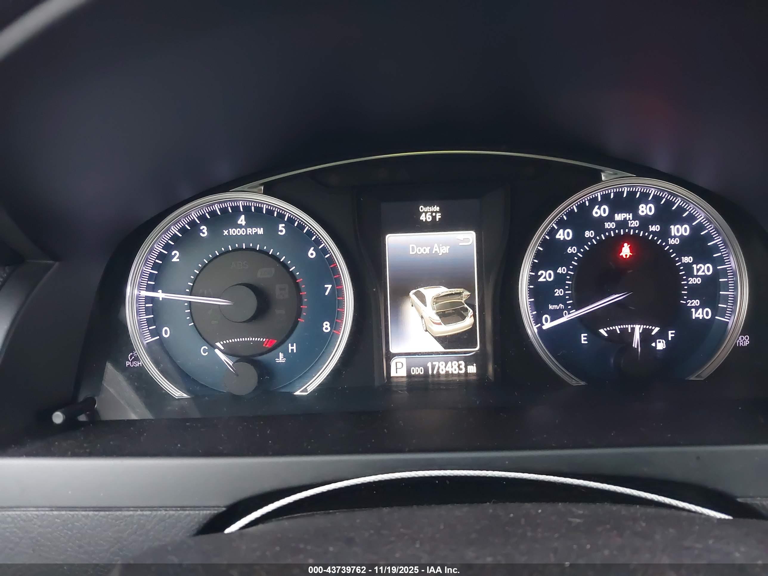 TOYOTA CAMRY image 7