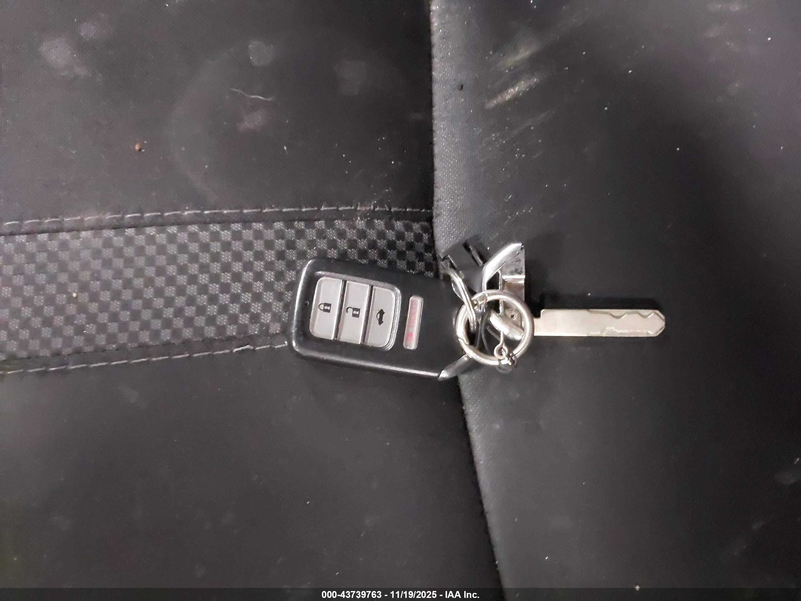 HONDA CIVIC image 11