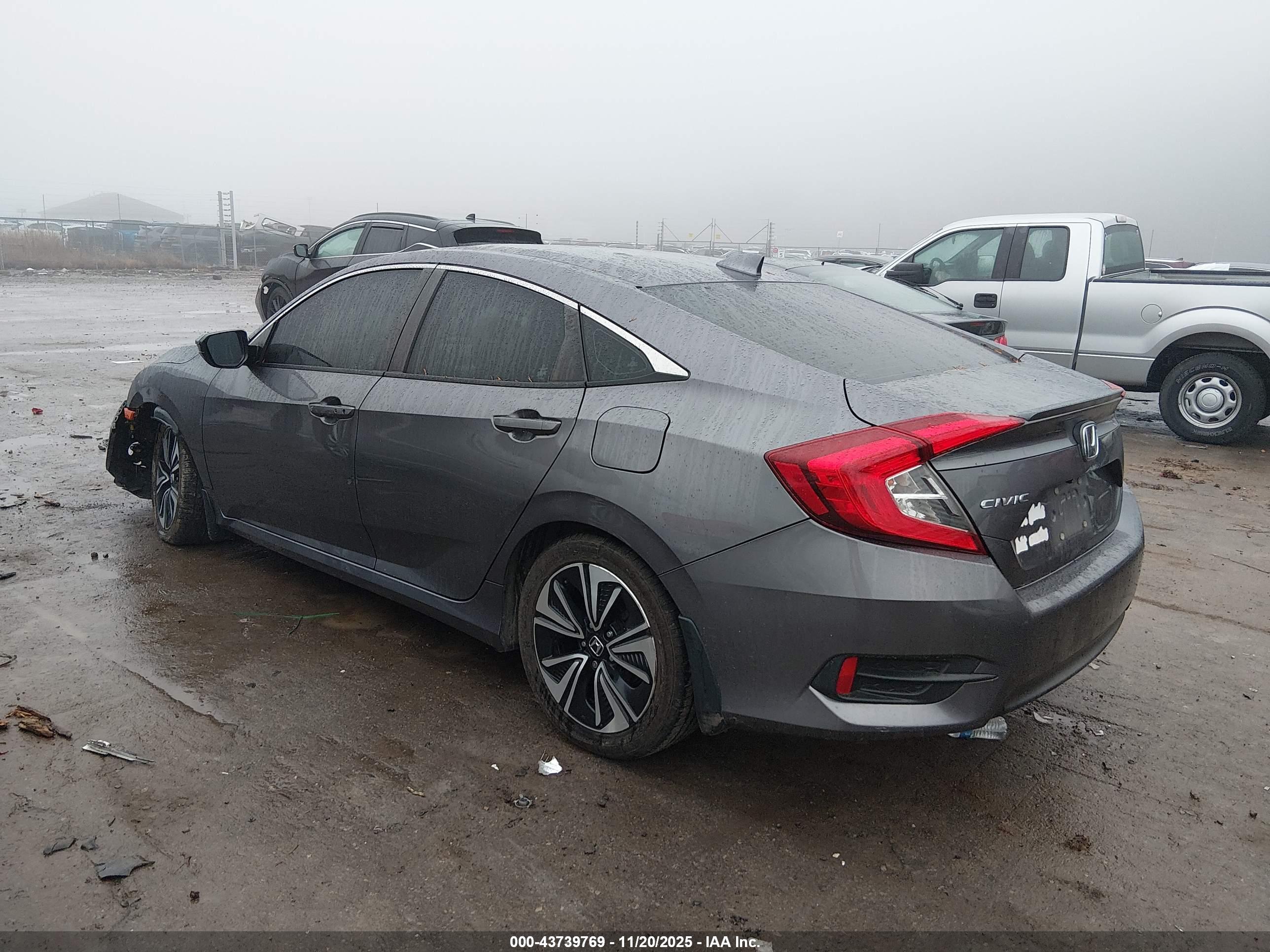 HONDA CIVIC image 3