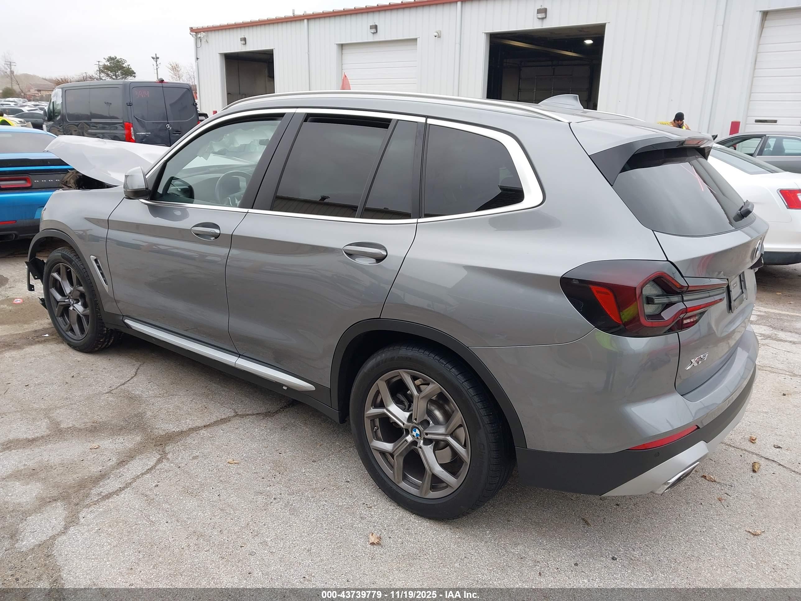 BMW X3 image 3