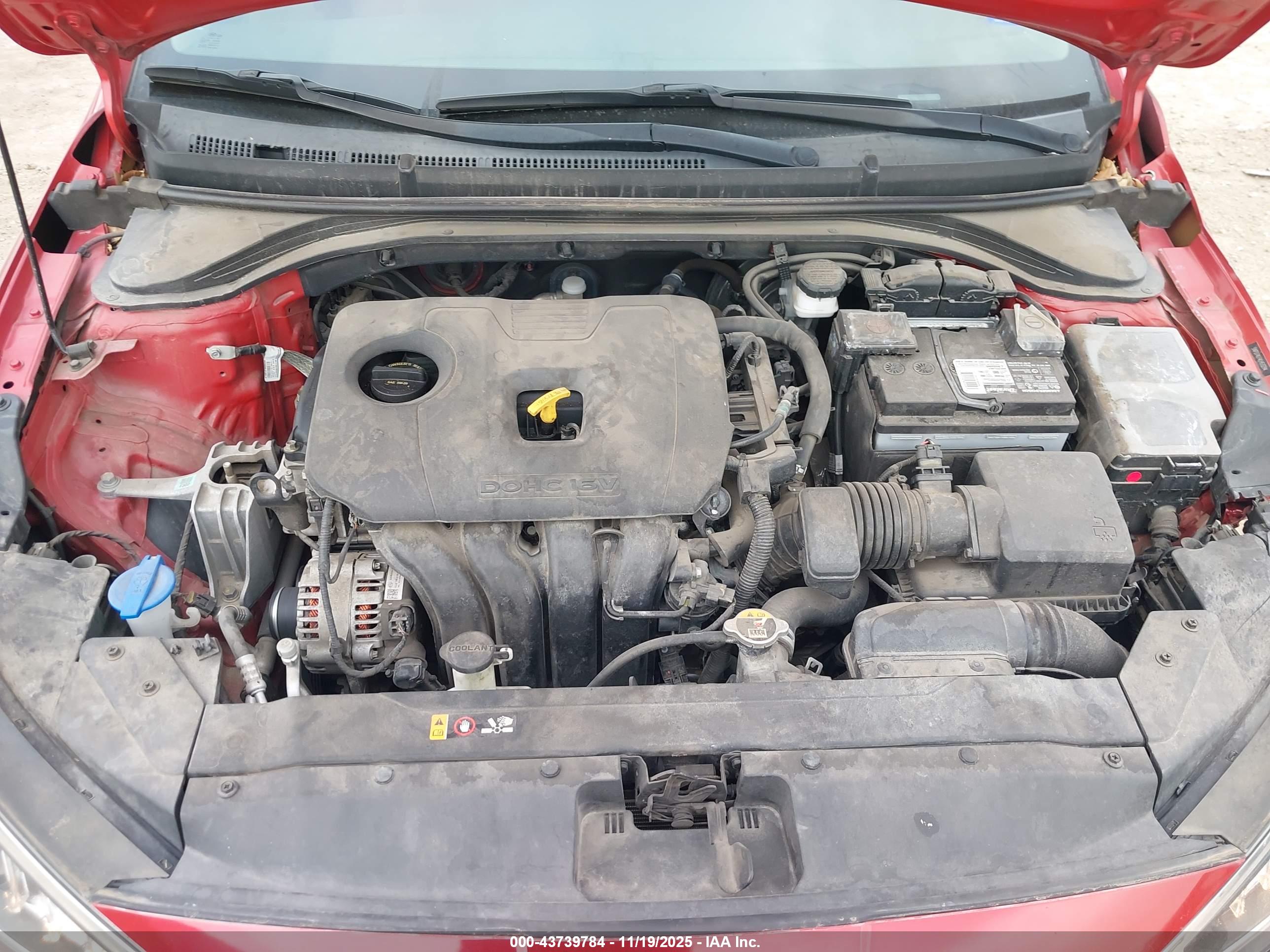 HYUNDAI ELANTRA image 10