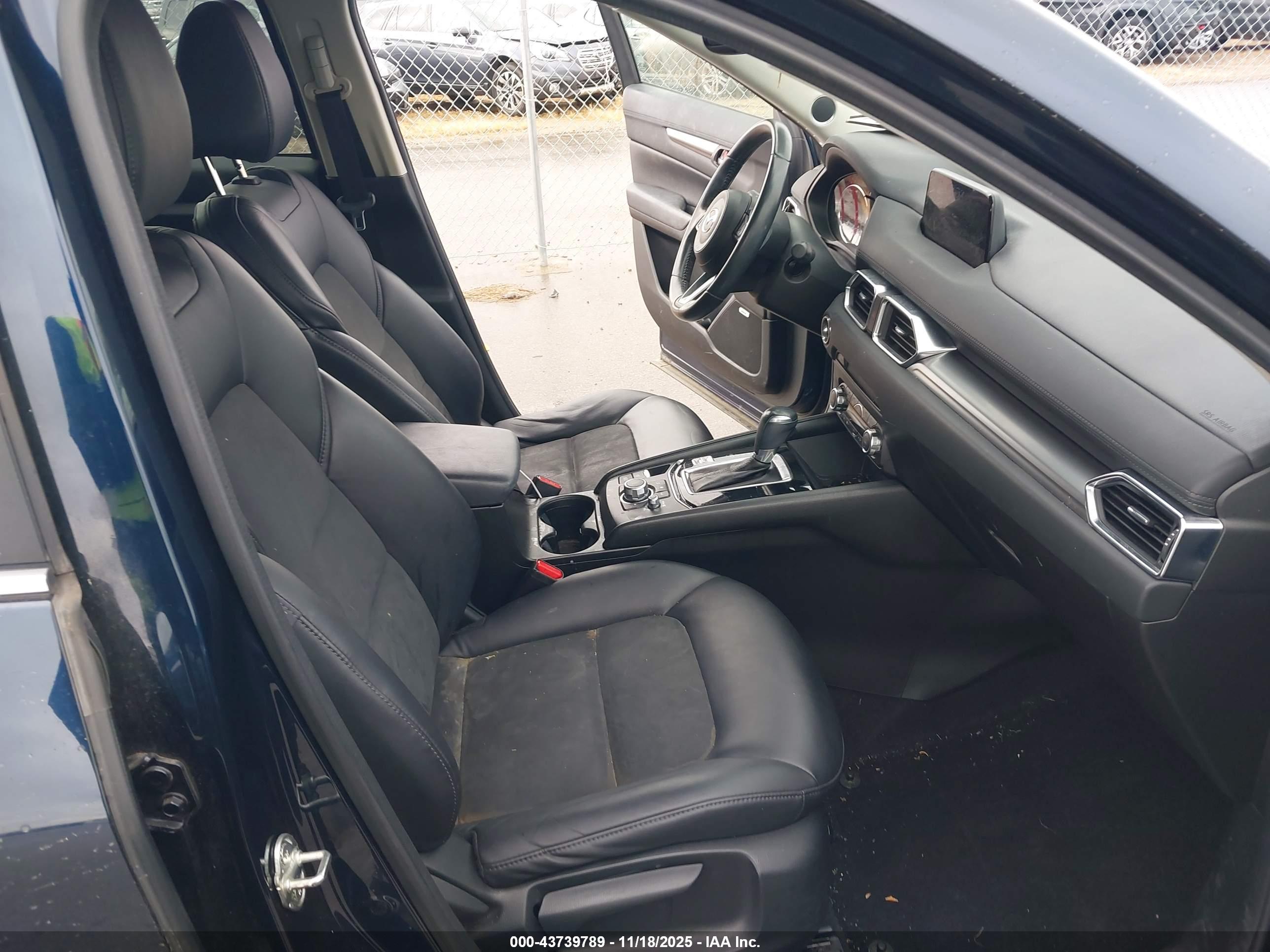 MAZDA CX-5 image 5