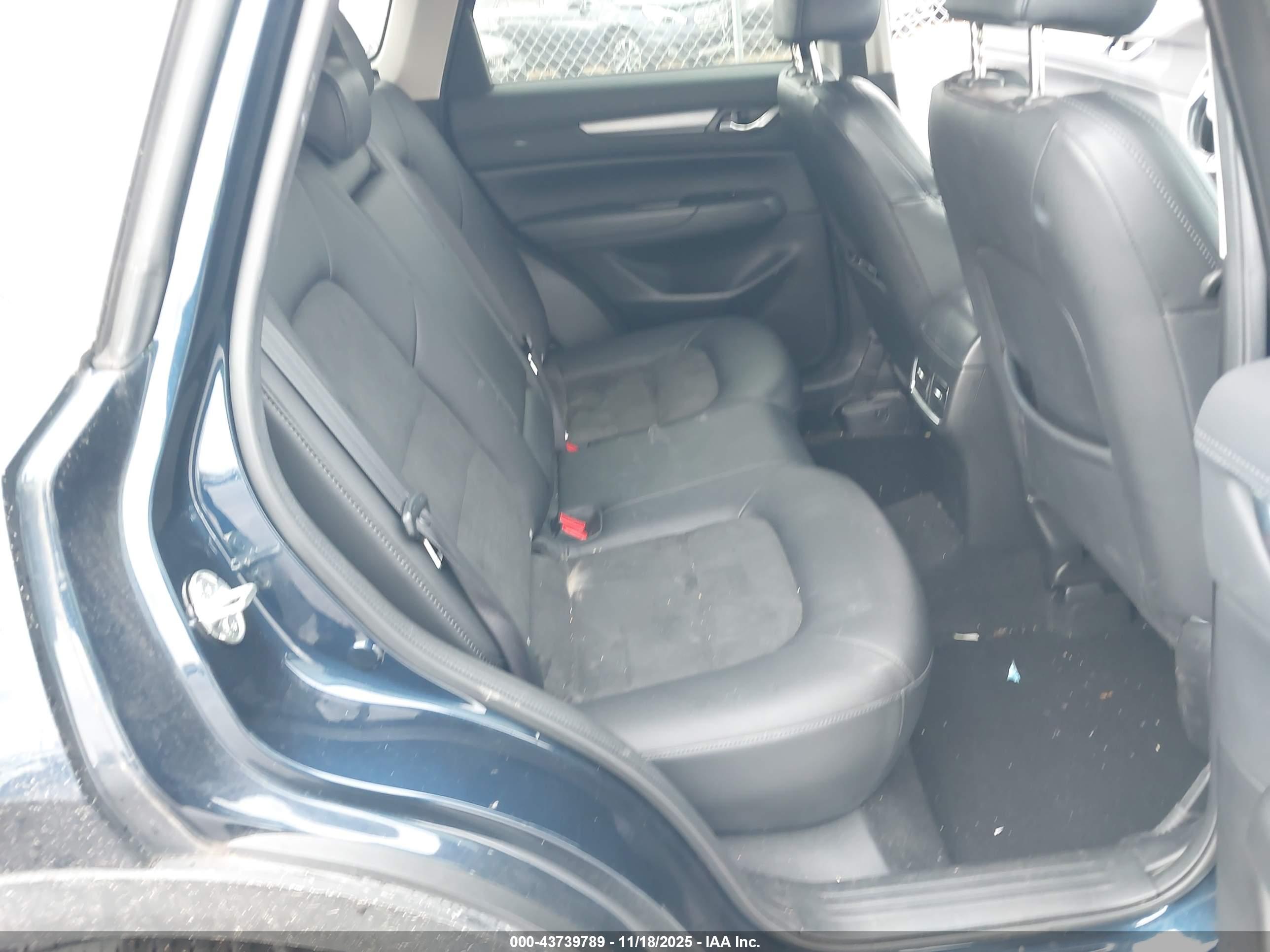 MAZDA CX-5 image 8