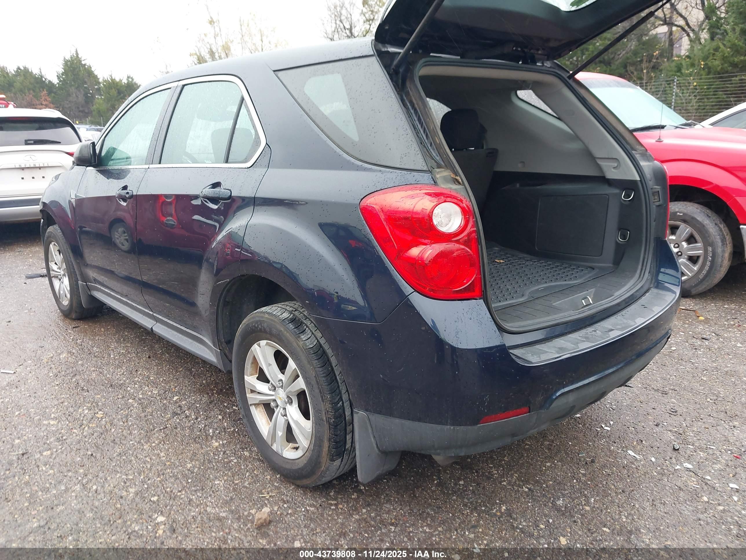 CHEVROLET EQUINOX image 3