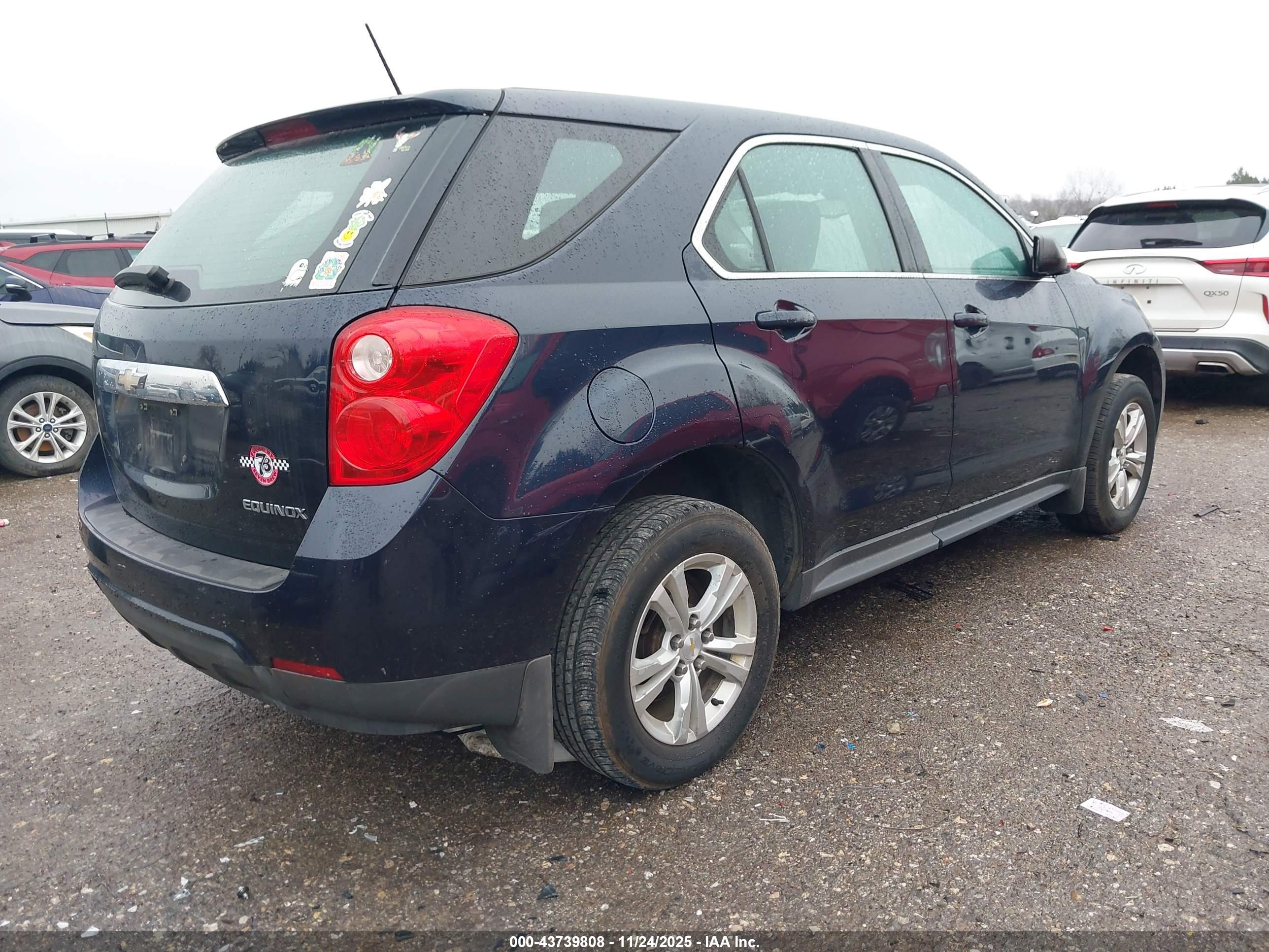 CHEVROLET EQUINOX image 4