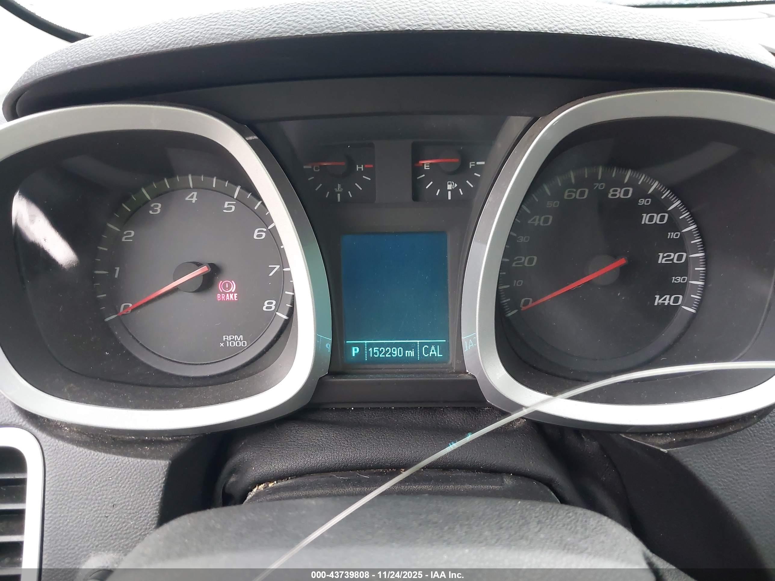 CHEVROLET EQUINOX image 7