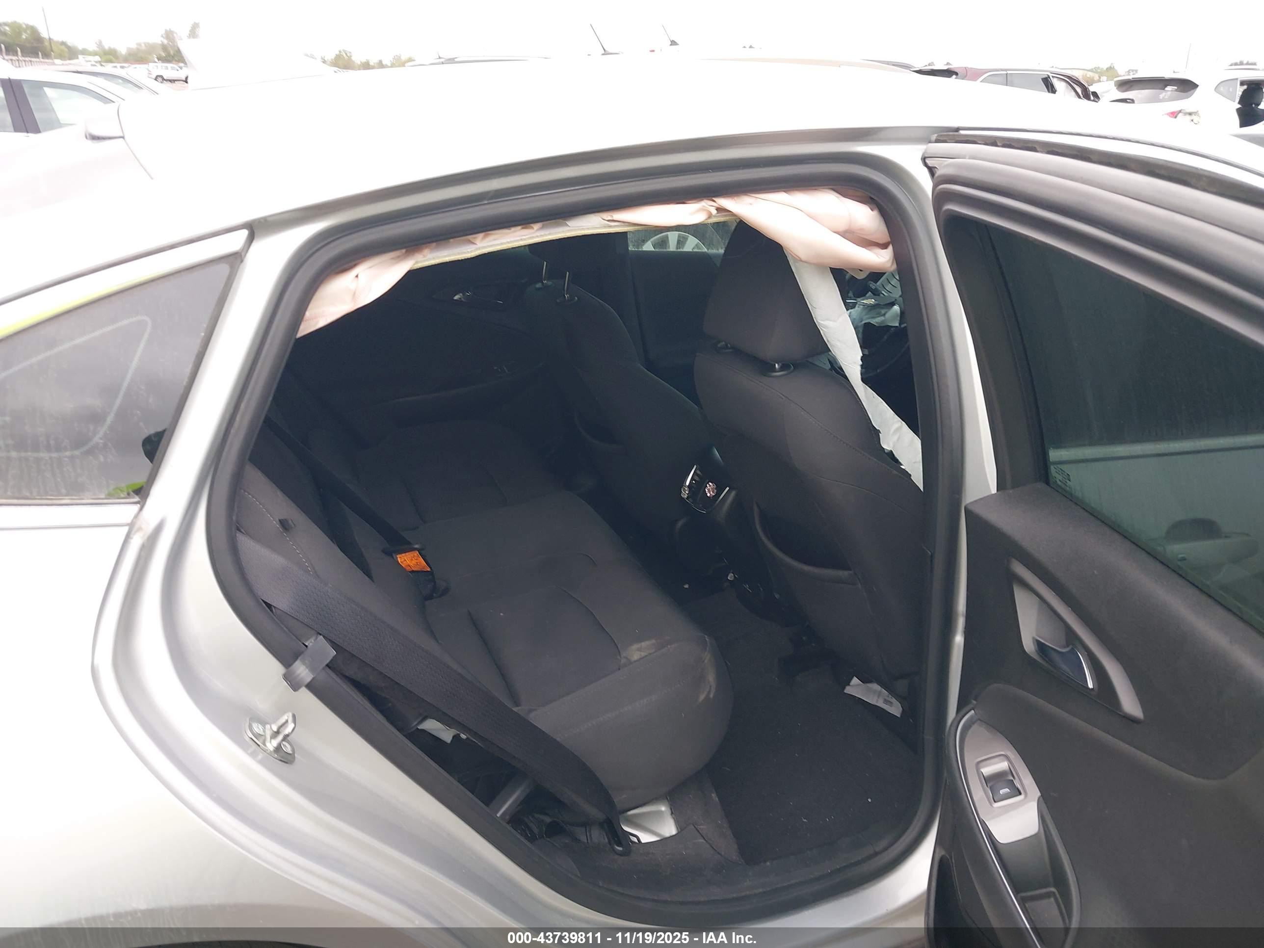 CHEVROLET MALIBU image 8