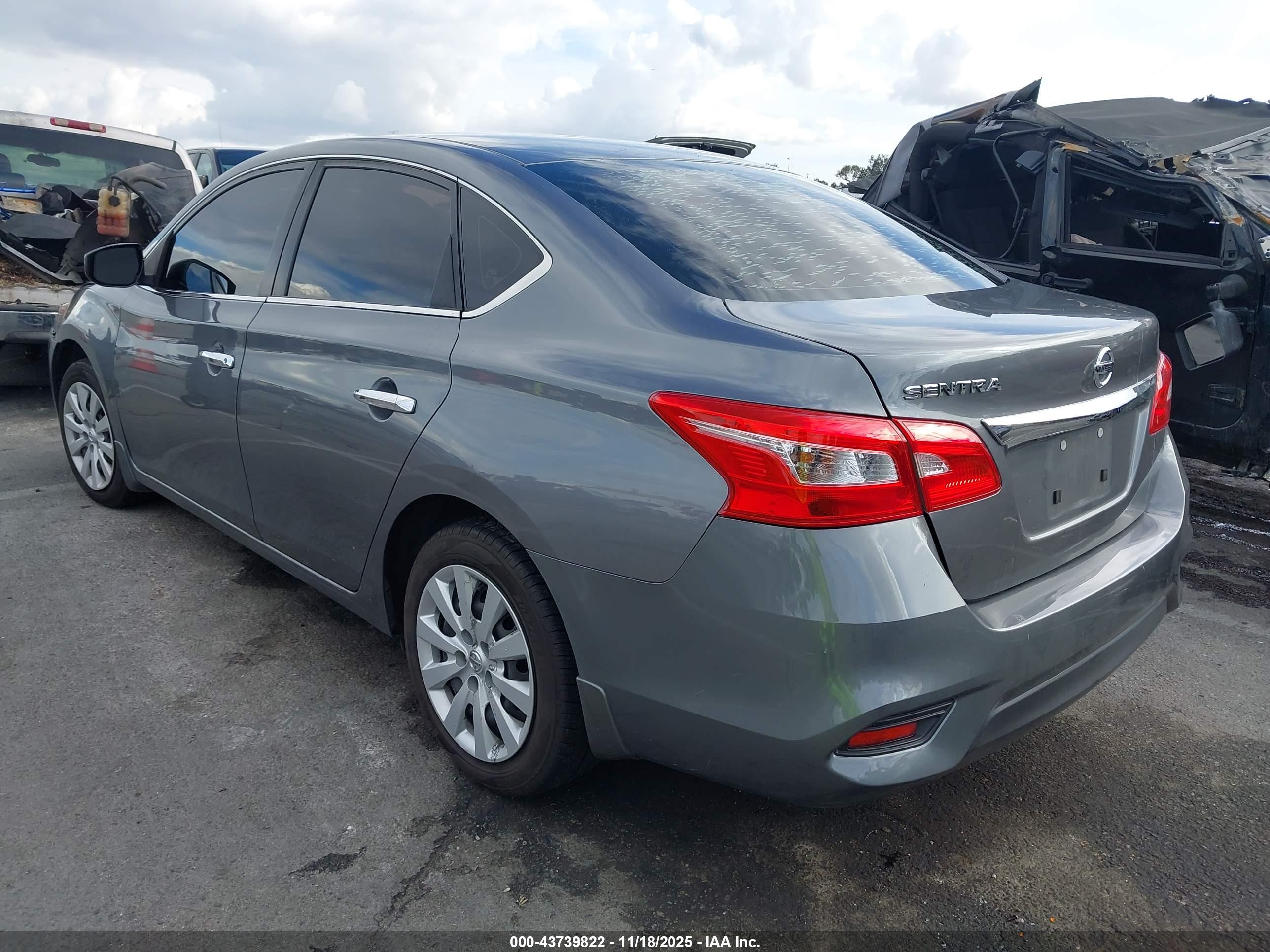NISSAN SENTRA image 3