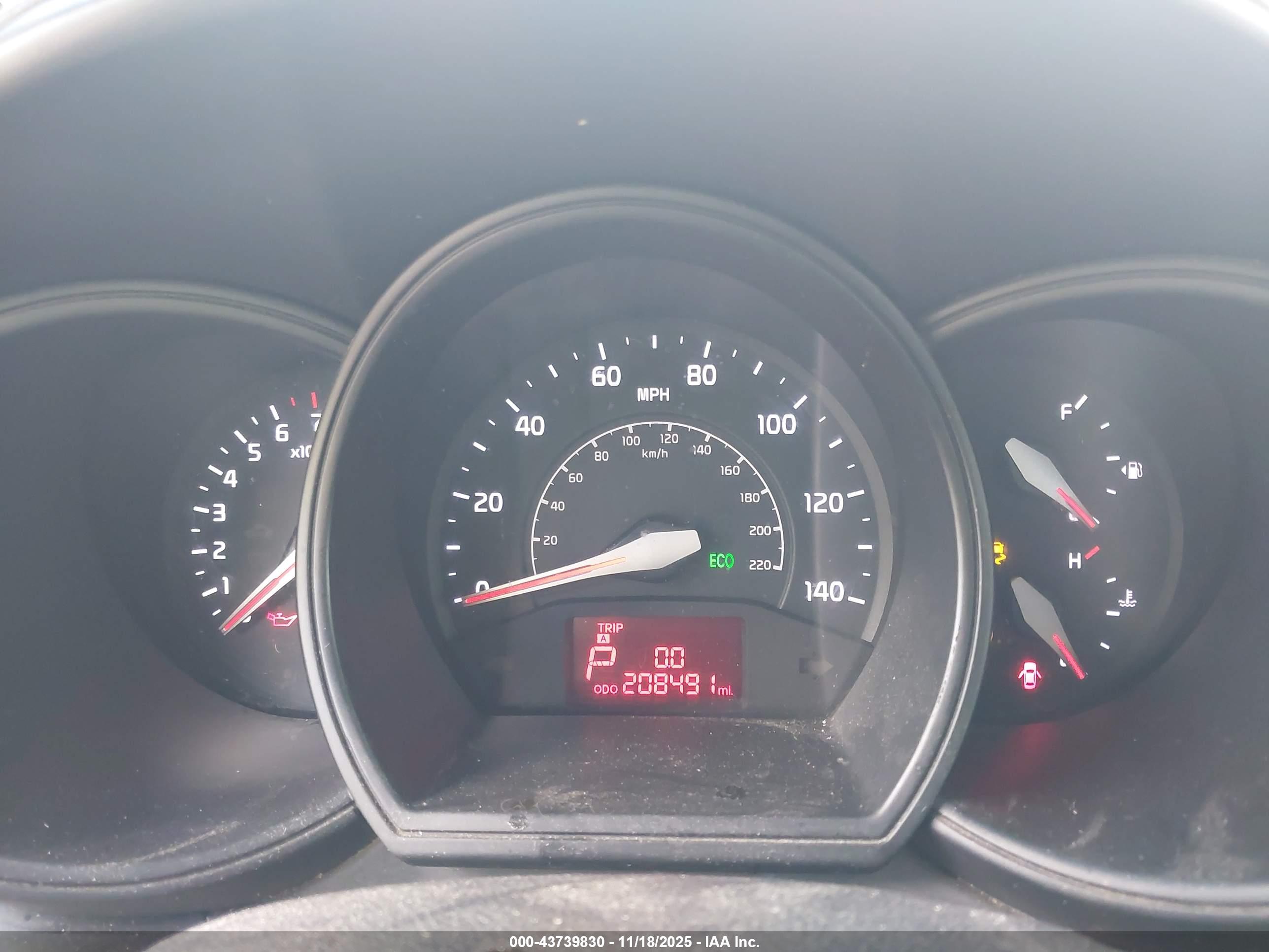 KIA RIO image 7