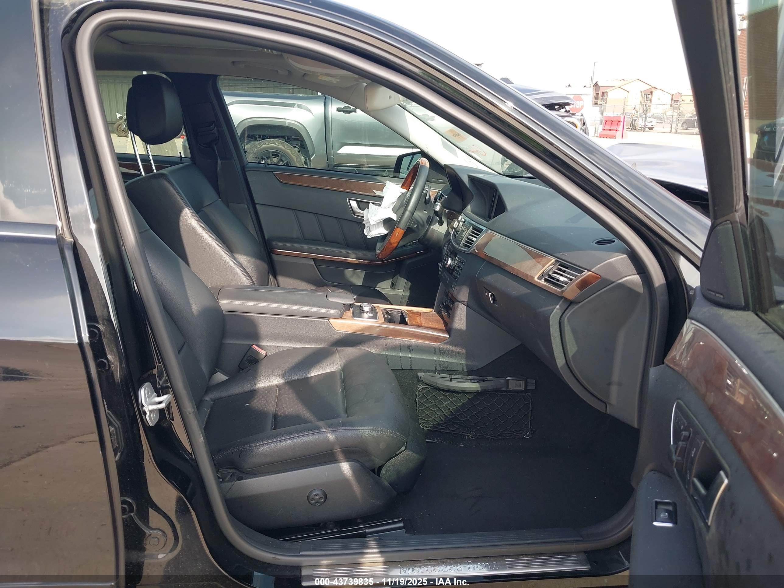 MERCEDES-BENZ E image 5