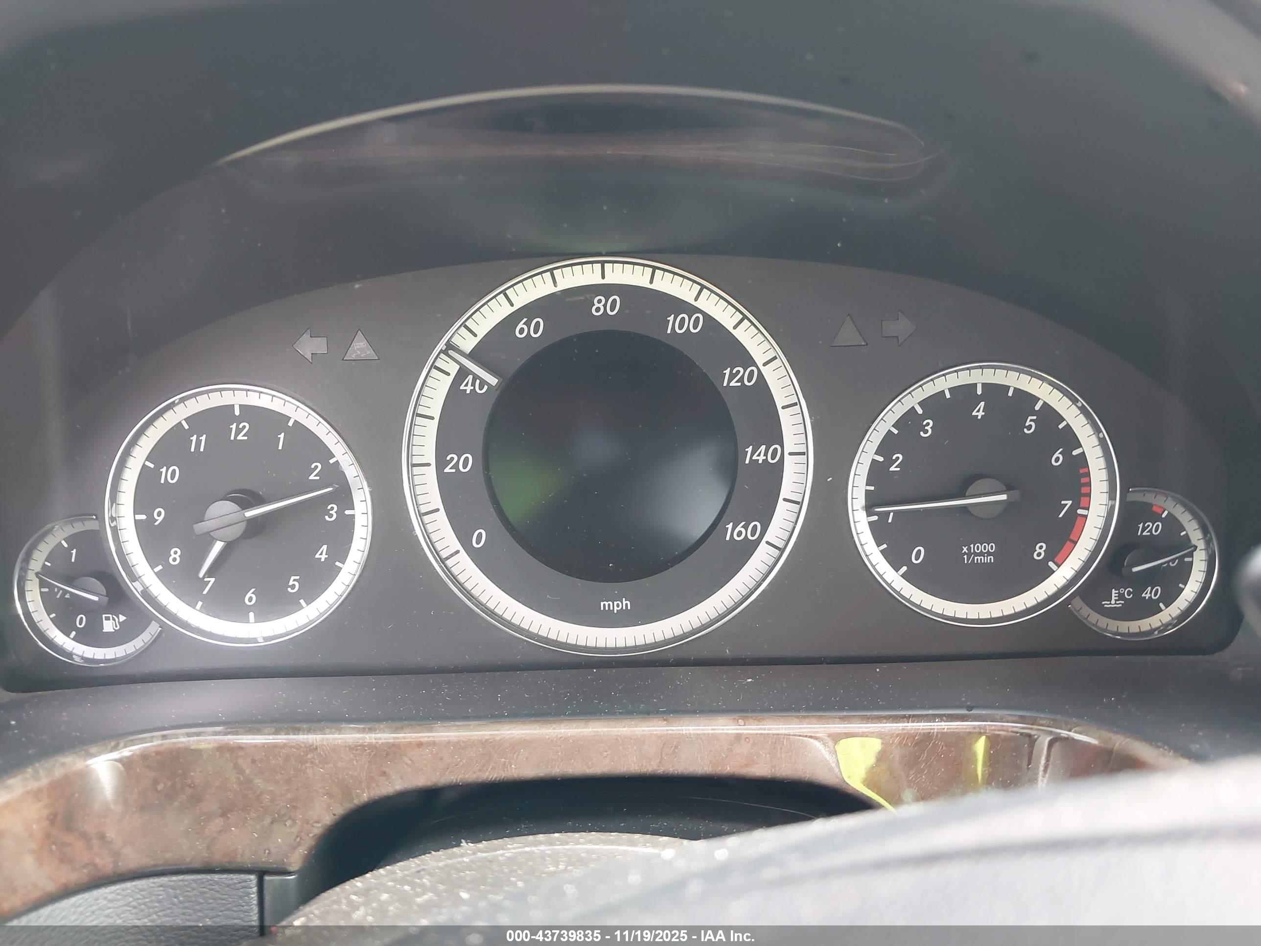 MERCEDES-BENZ E image 7