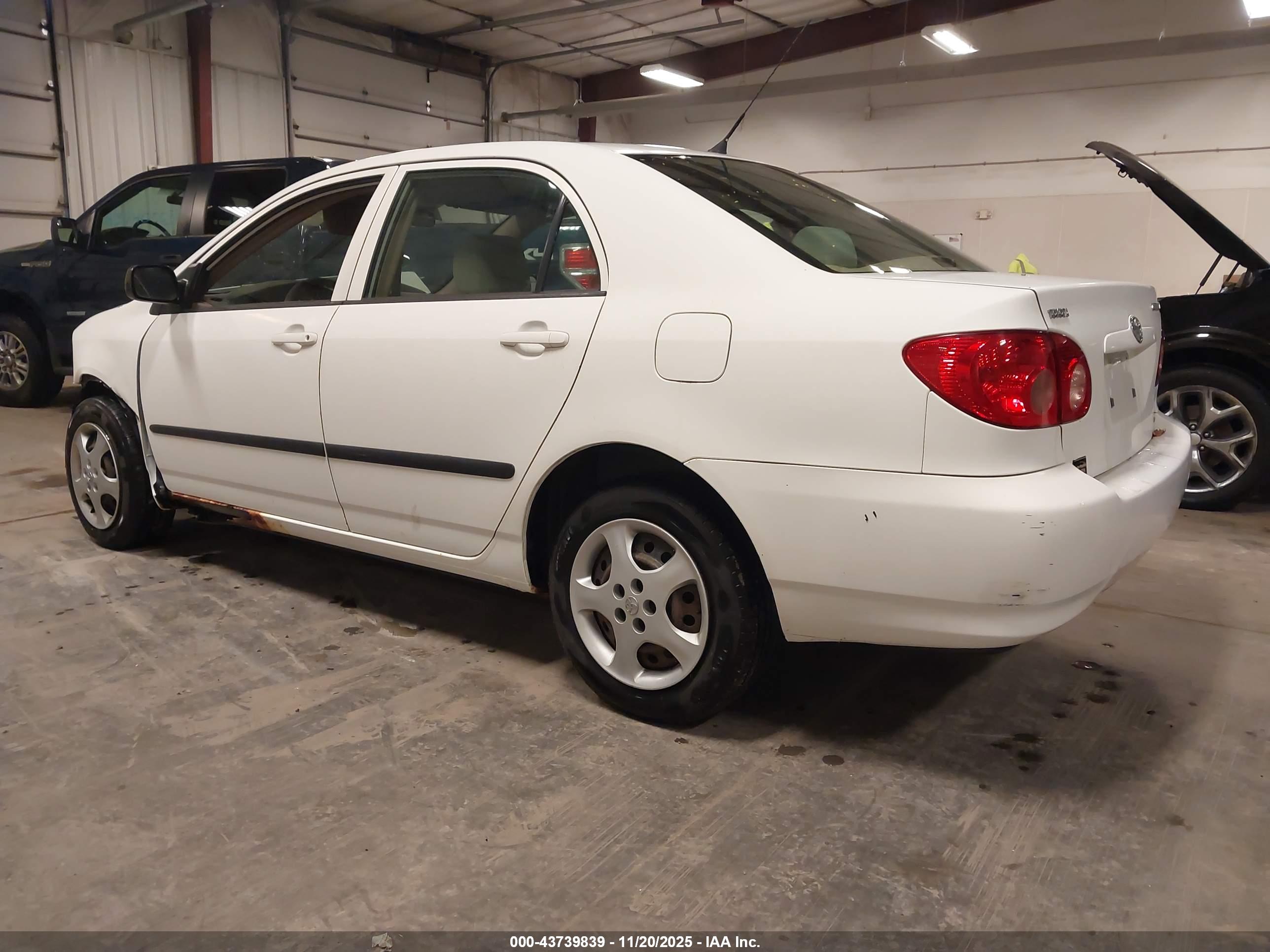 TOYOTA COROLLA image 3