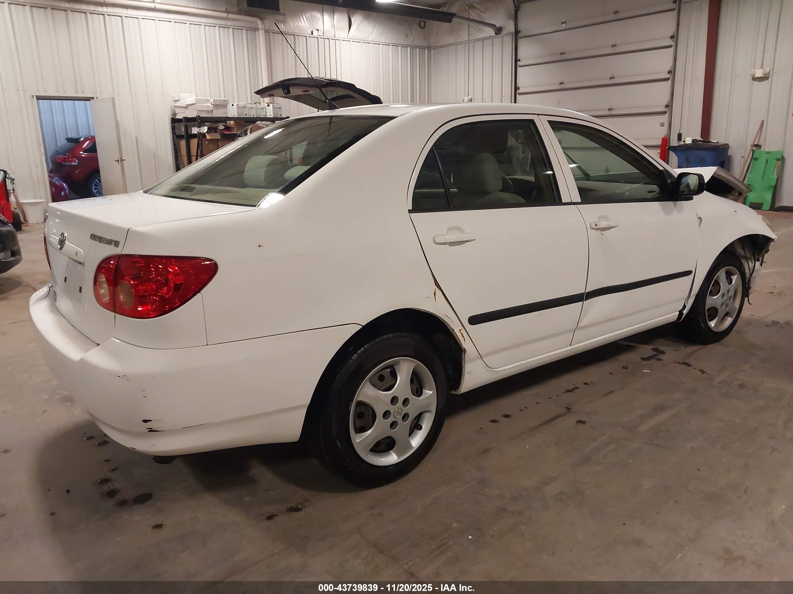 TOYOTA COROLLA image 4