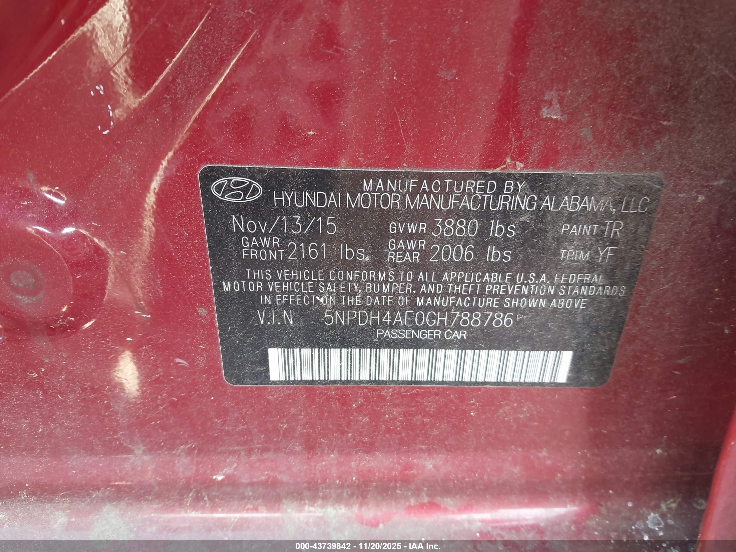 HYUNDAI ELANTRA image 9