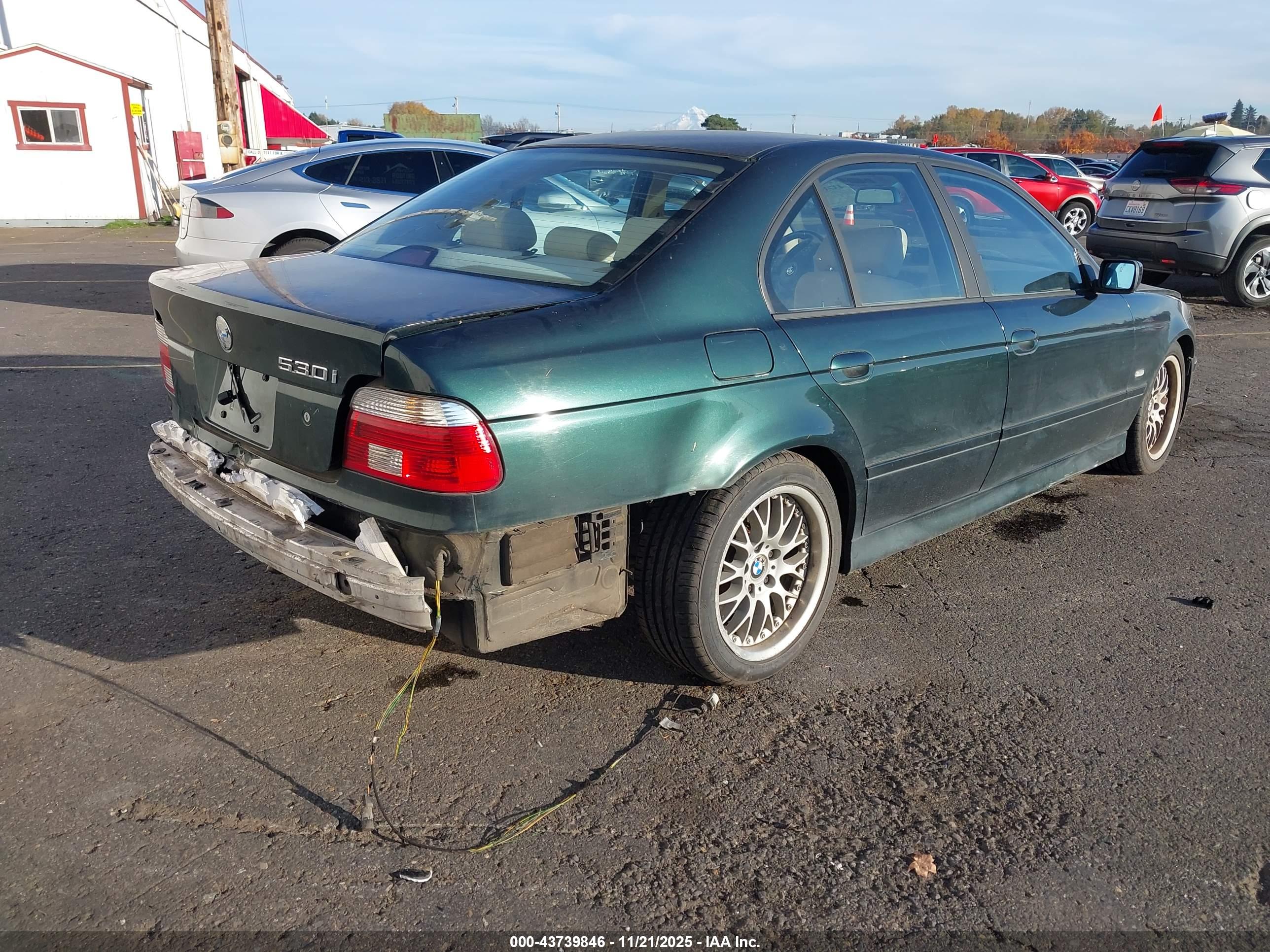 BMW 530IA image 4