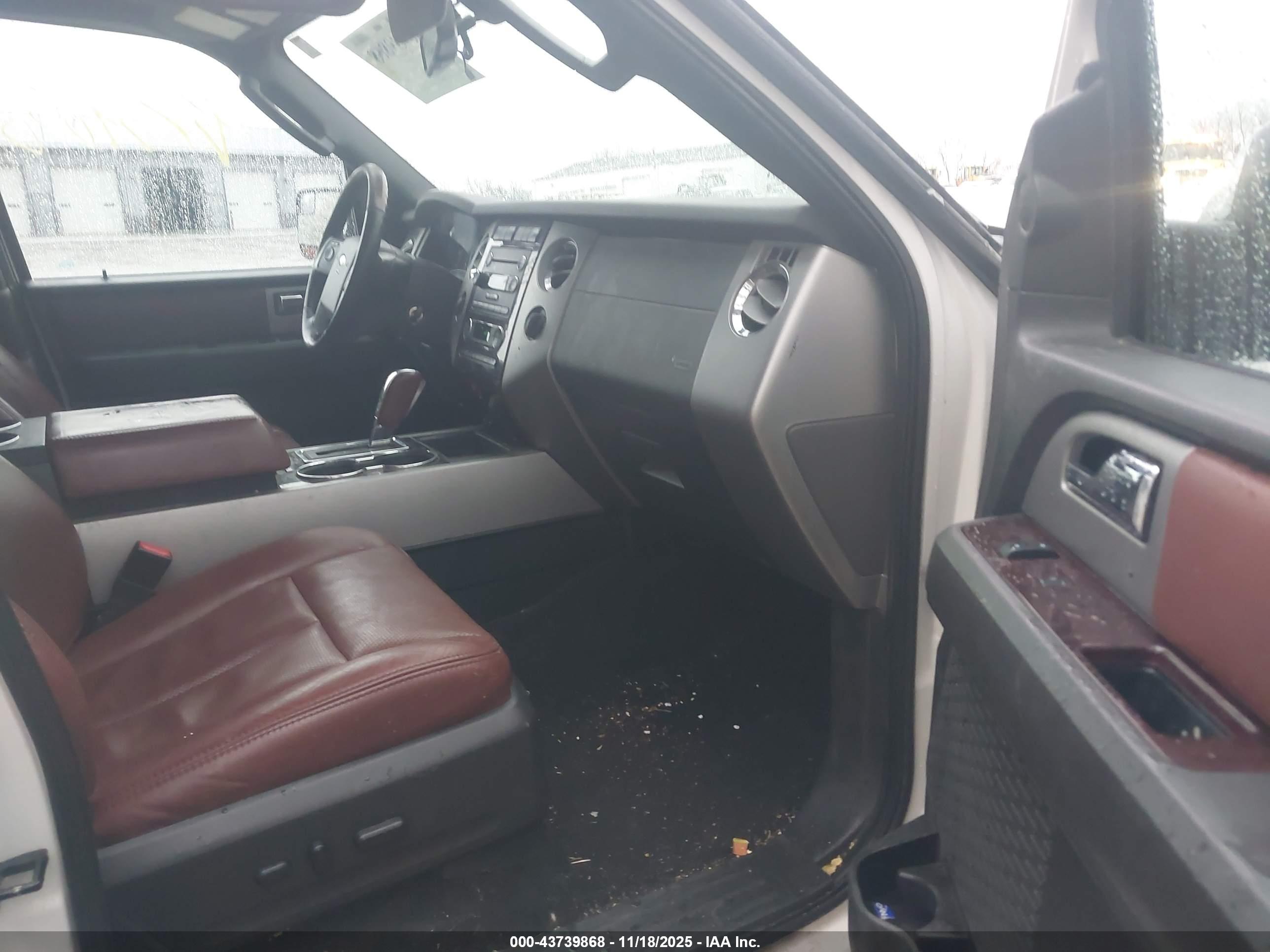 FORD EXPEDITION image 5