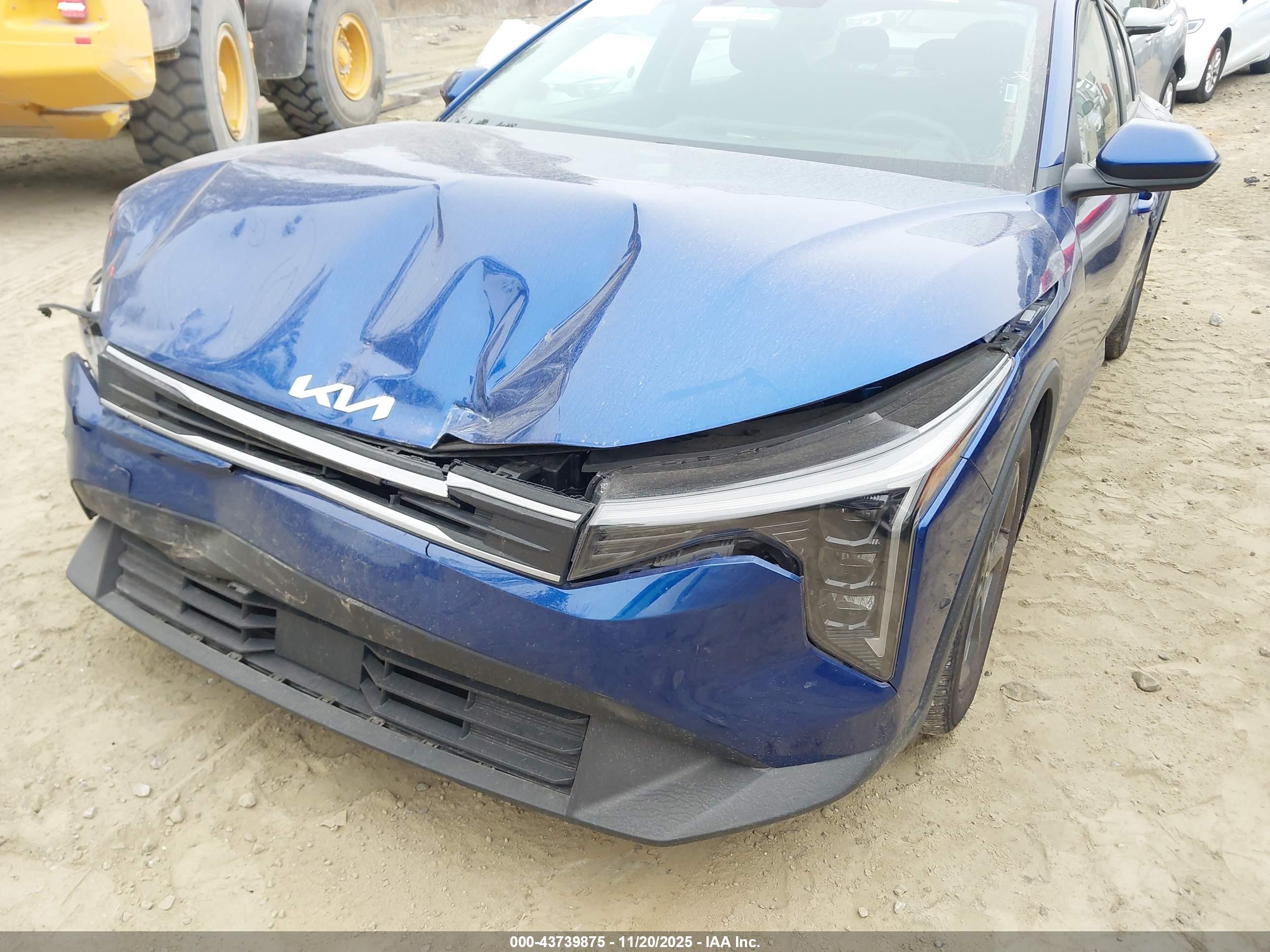 KIA K4 image 10