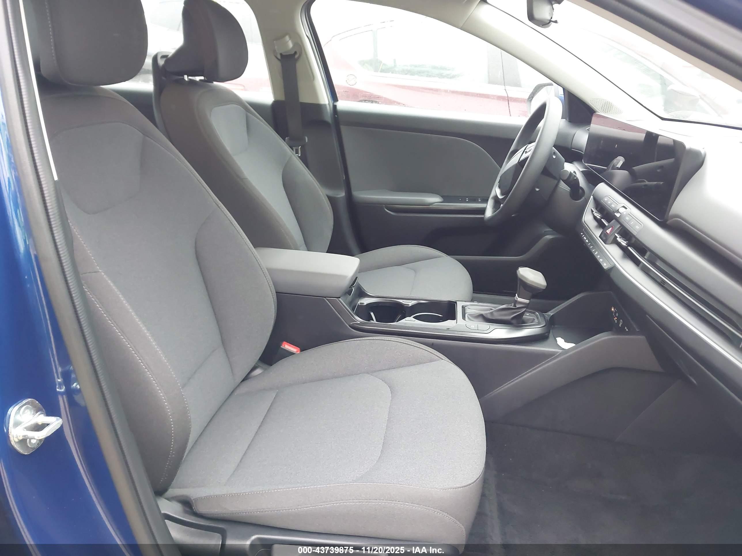KIA K4 image 5