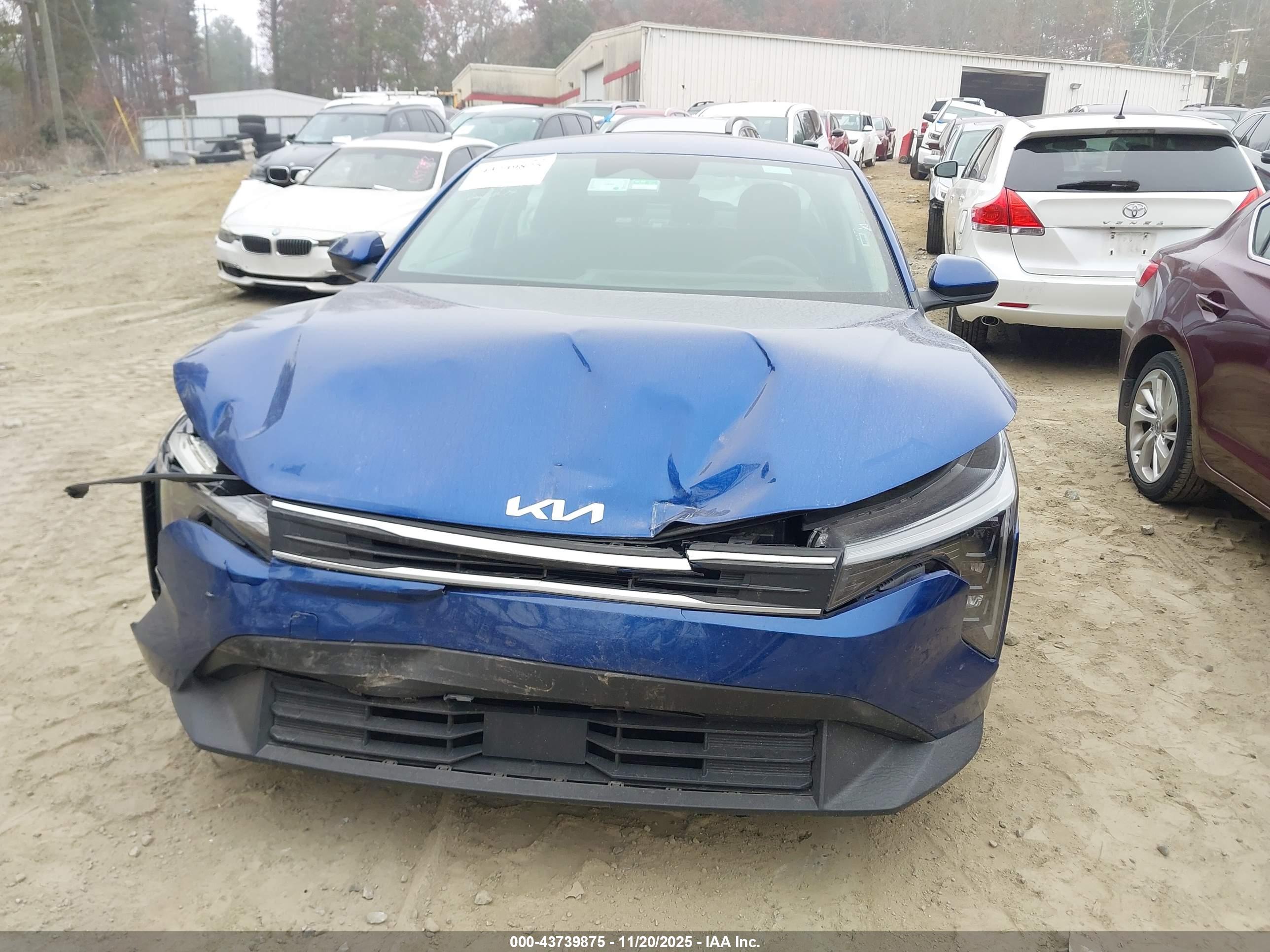 KIA K4 image 6