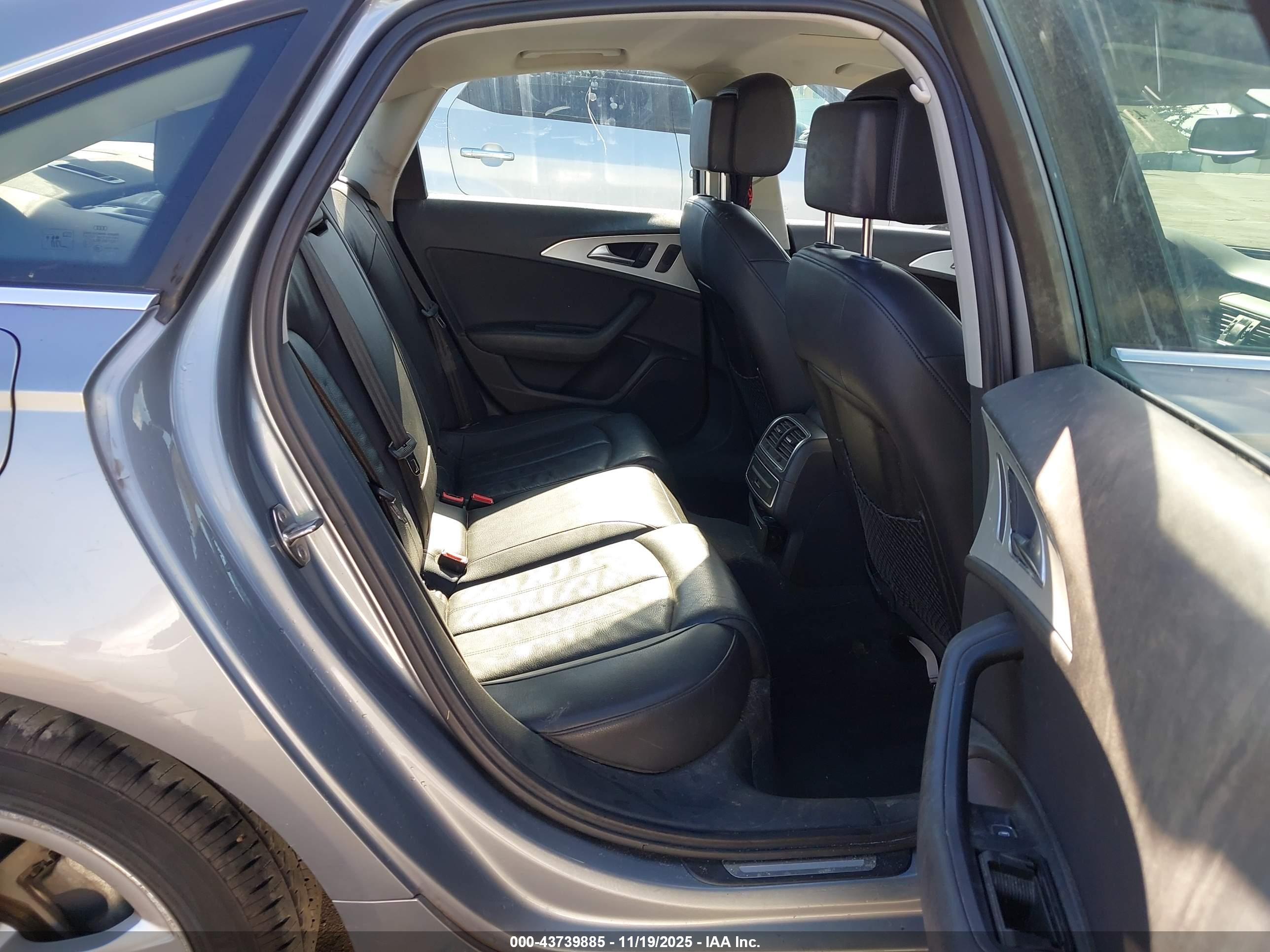 AUDI A6 image 8