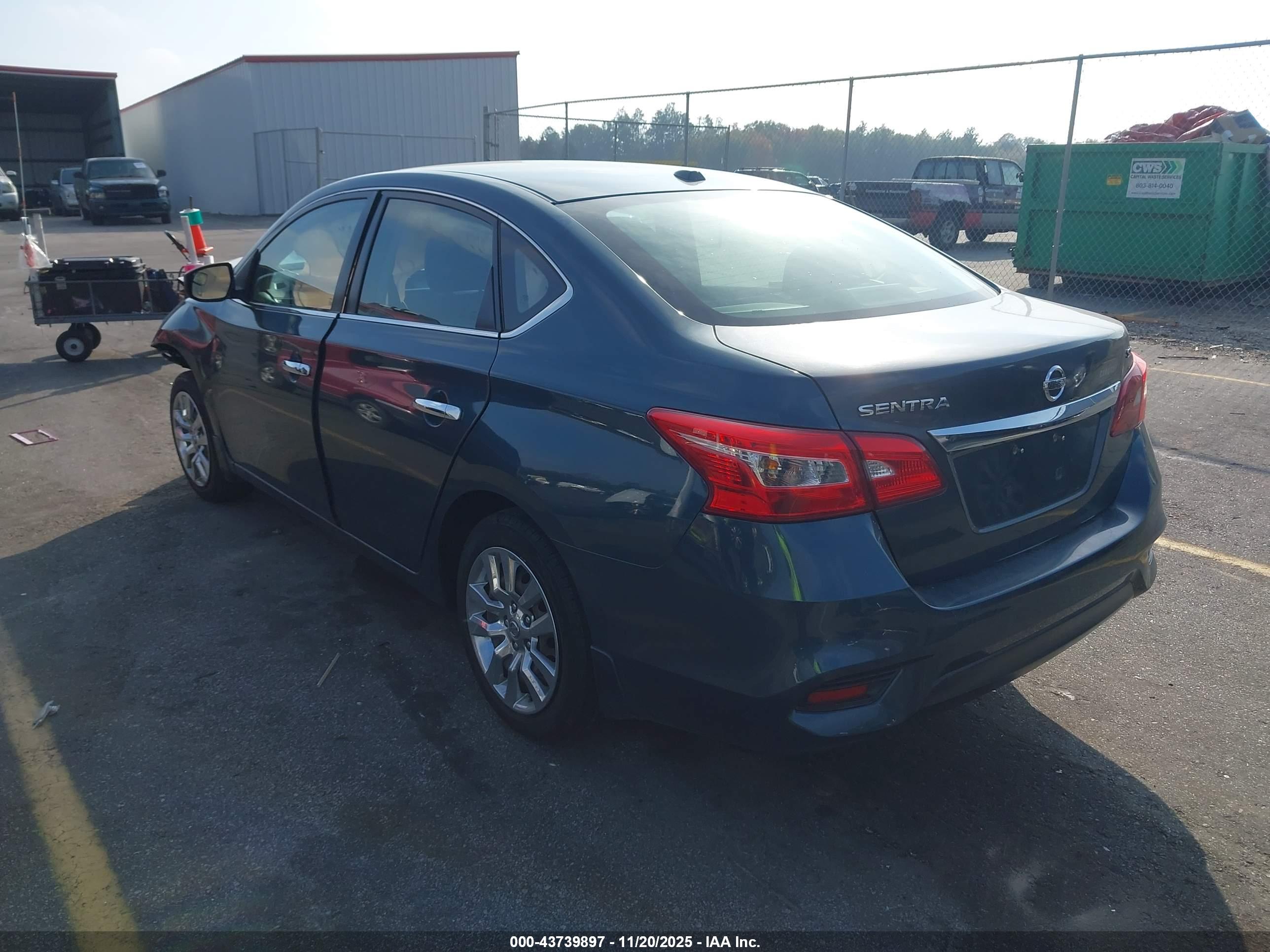 NISSAN SENTRA image 3