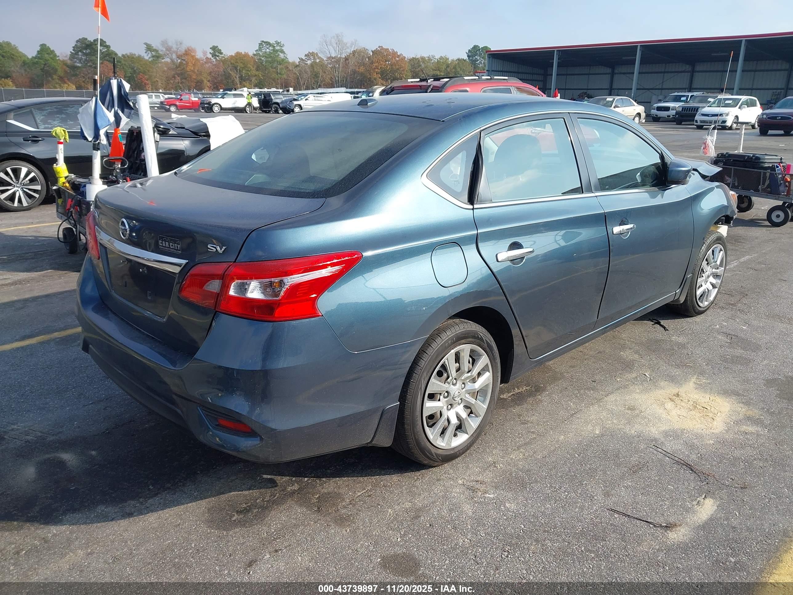 NISSAN SENTRA image 4