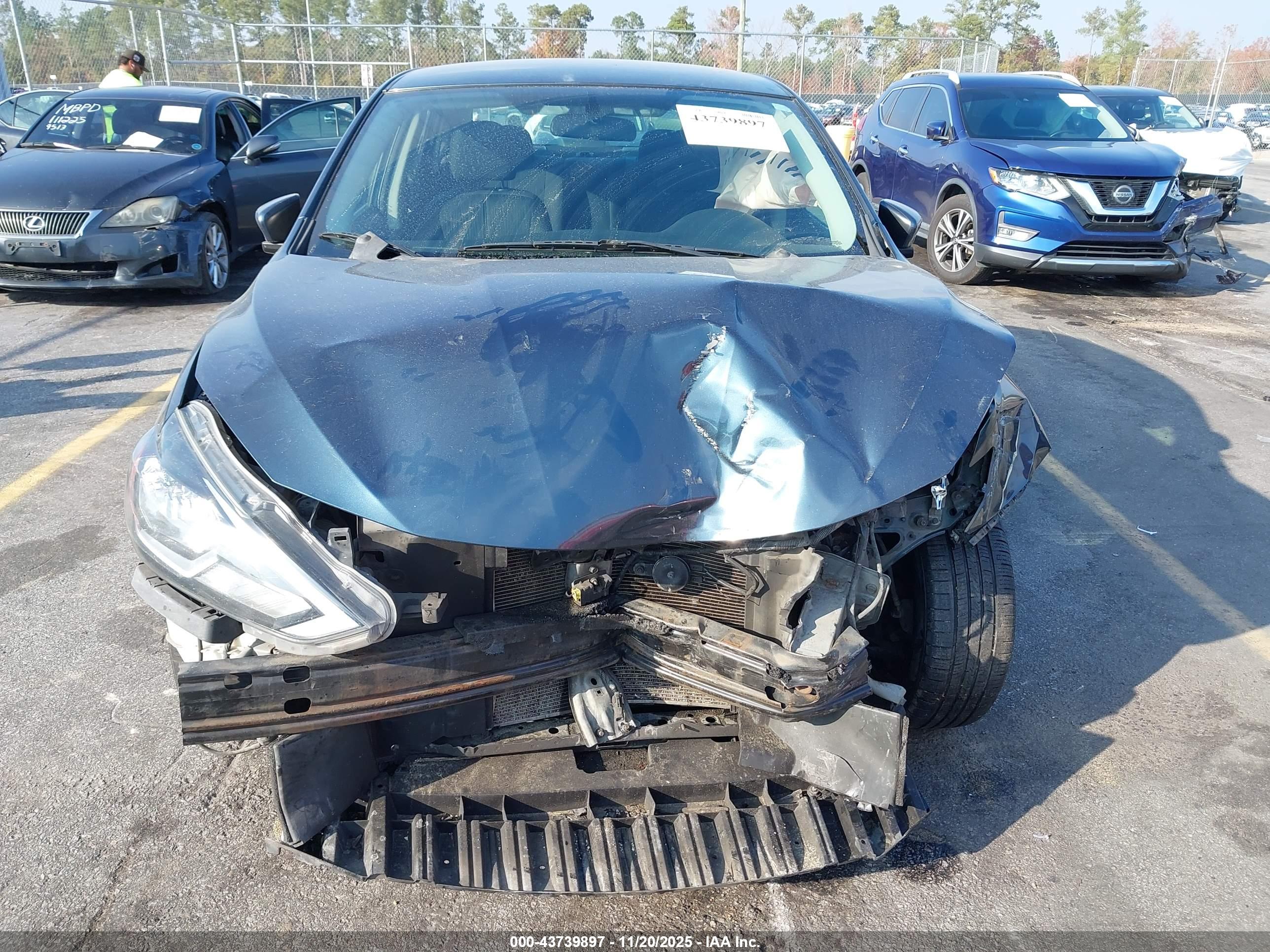 NISSAN SENTRA image 6