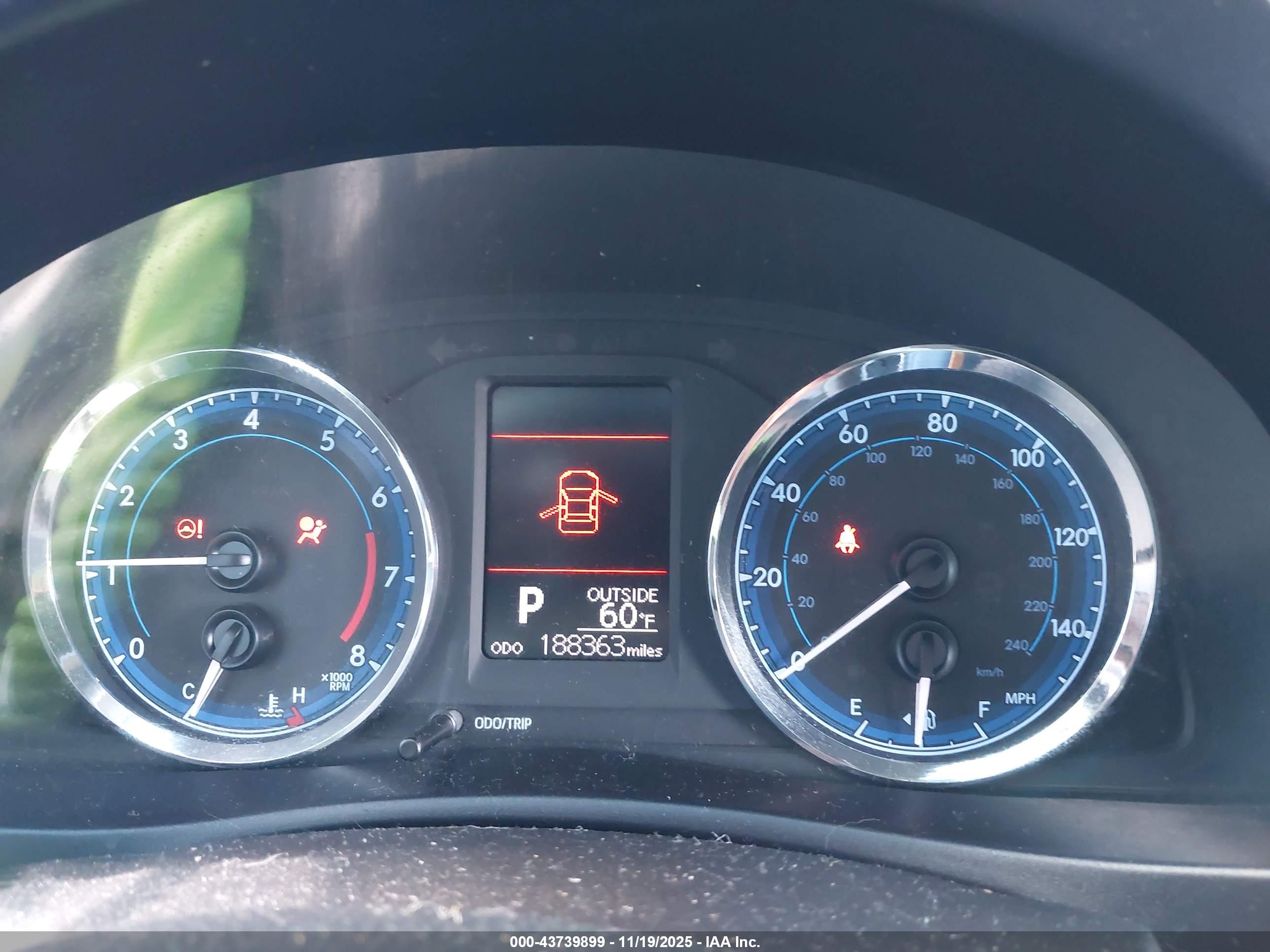 TOYOTA COROLLA image 7