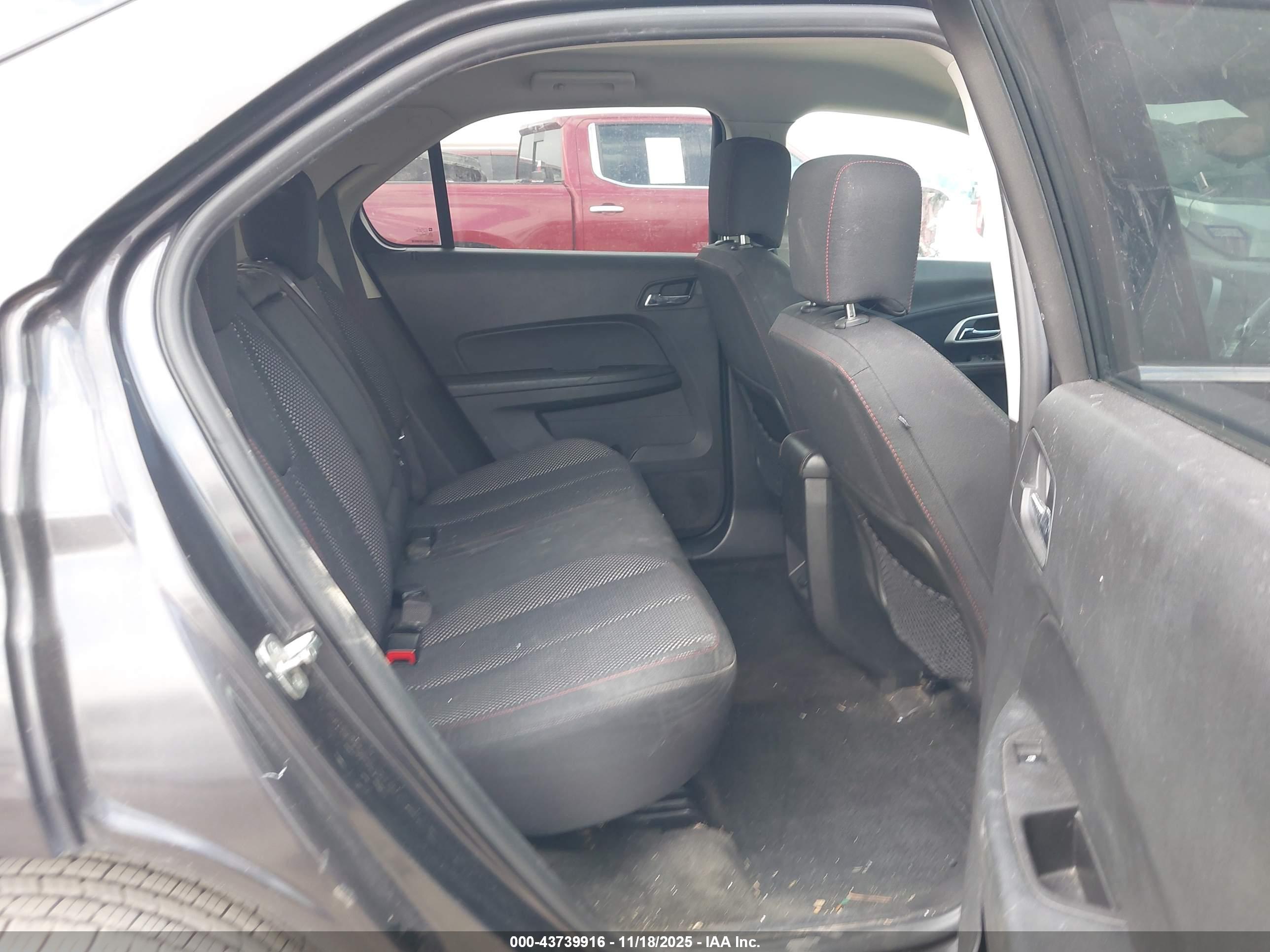 CHEVROLET EQUINOX image 8
