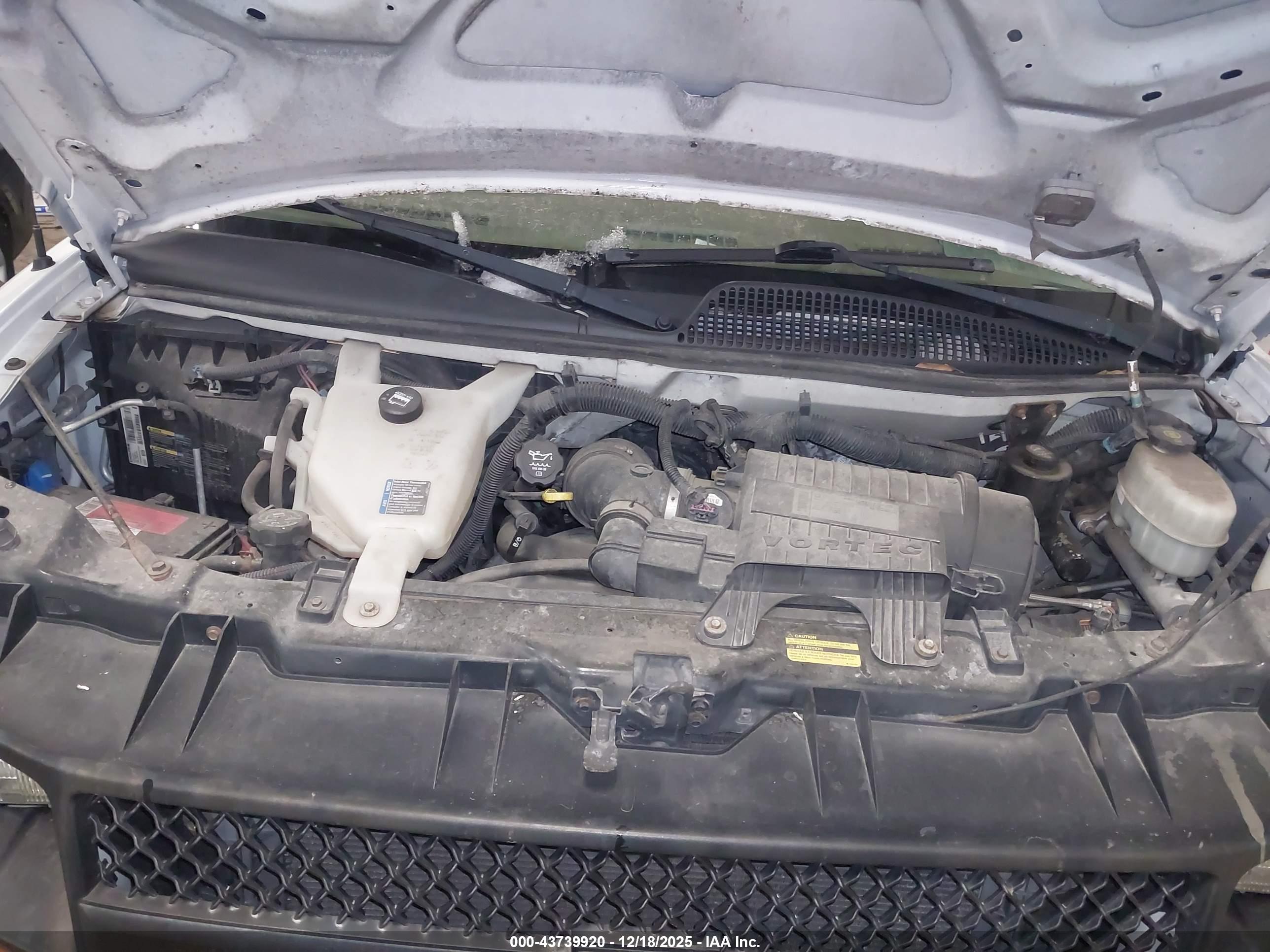 CHEVROLET EXPRESS image 10
