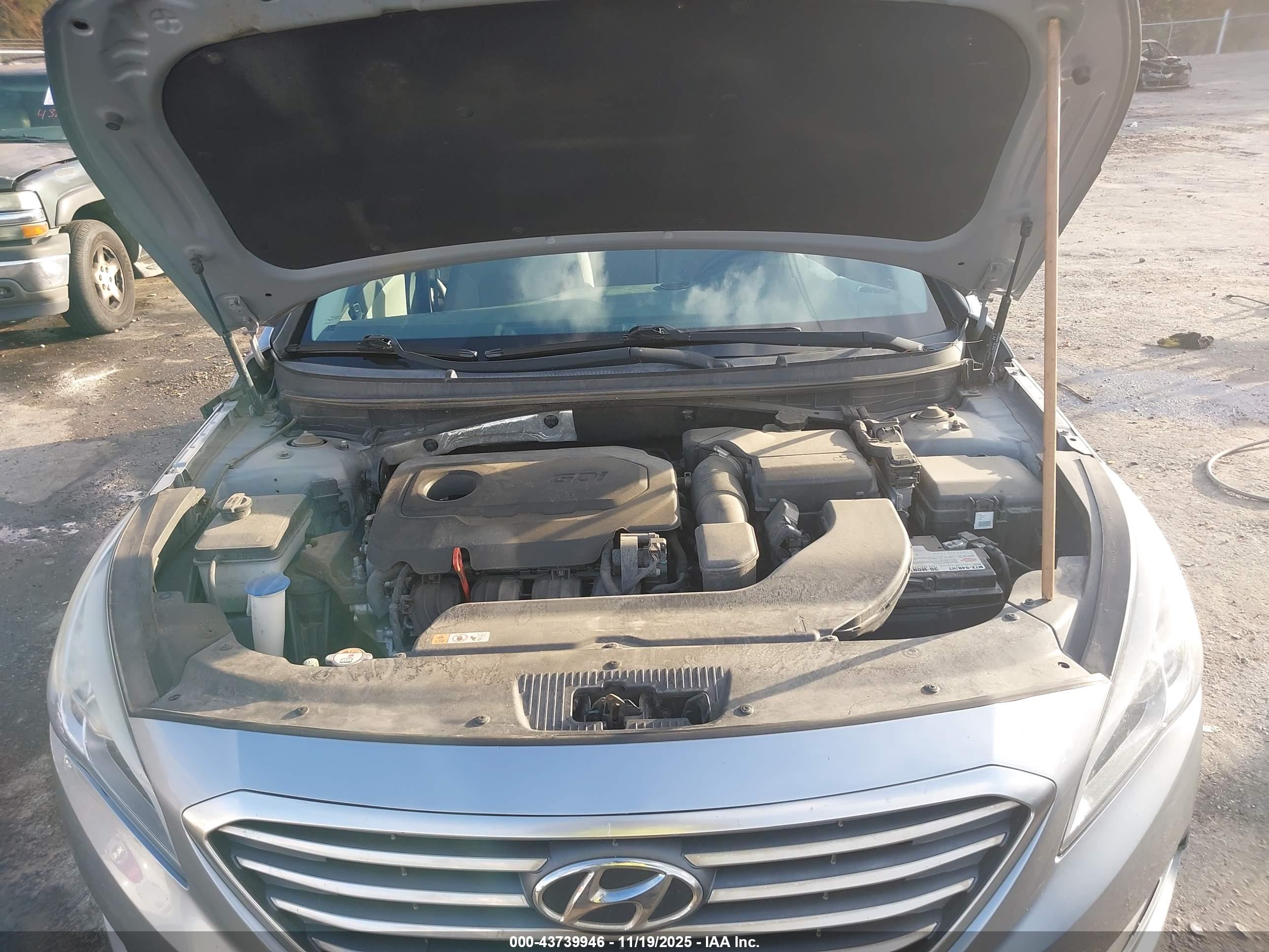 HYUNDAI SONATA image 10