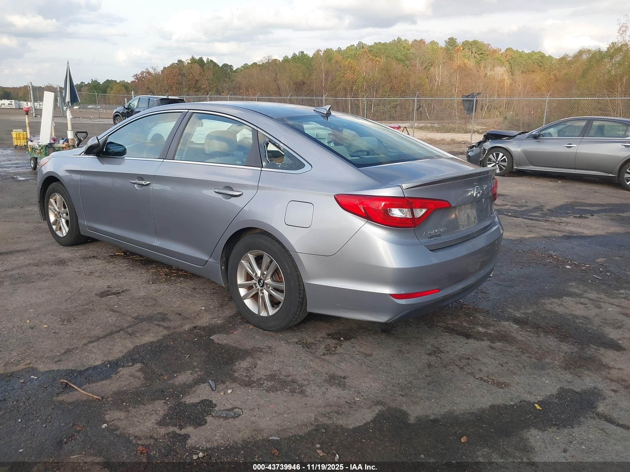 HYUNDAI SONATA image 3