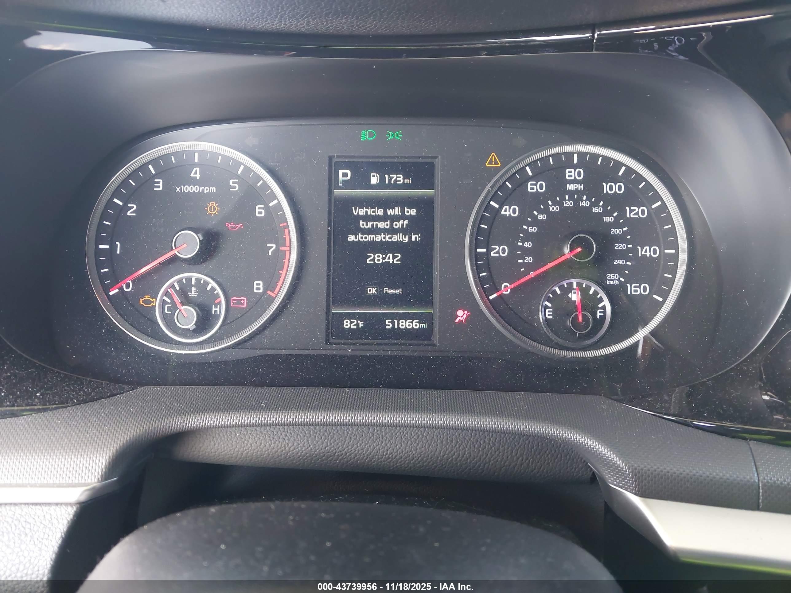 KIA K5 image 7